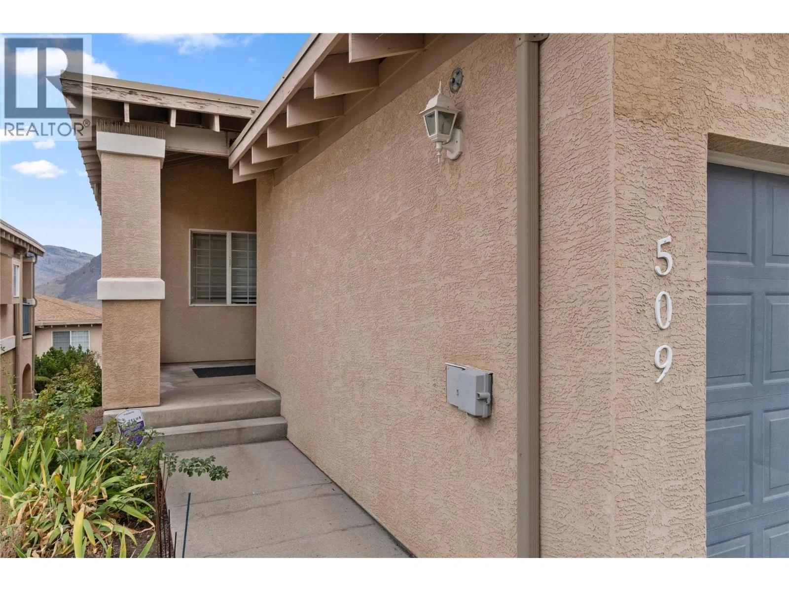 Photo 2 of 44 at #509 – 875 Sahali Terrace