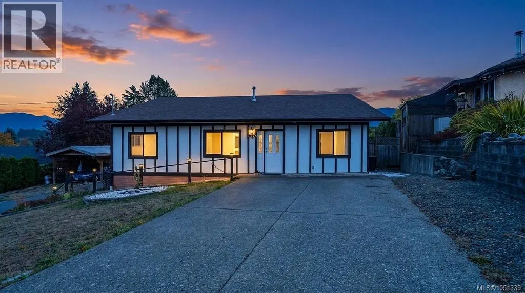 Photo 1 of 82 at 3234 Douglas Street