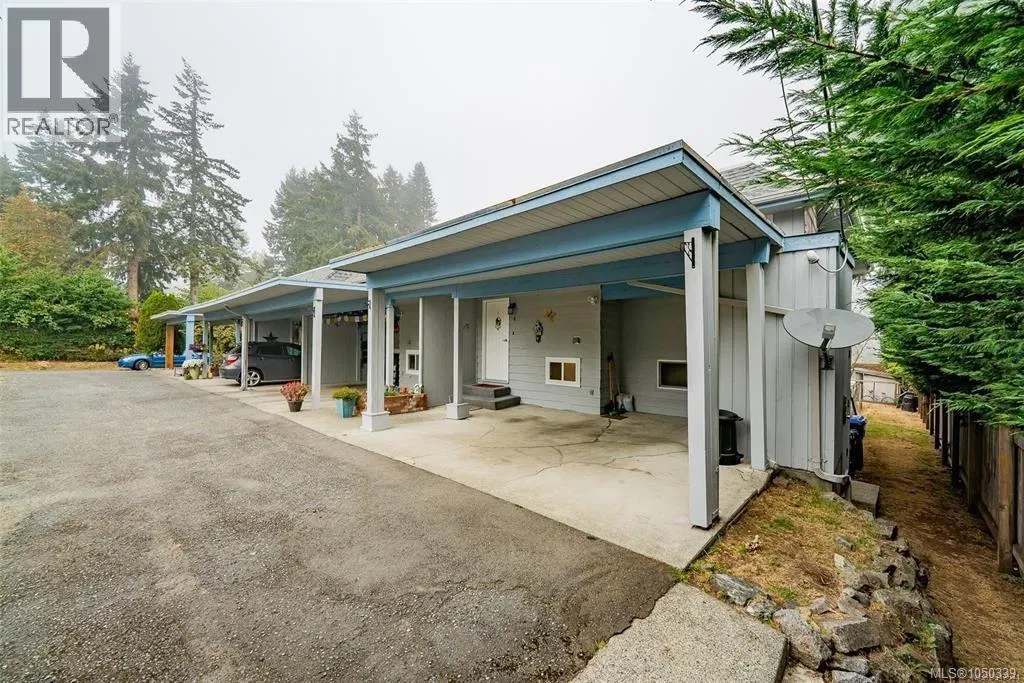 Photo 3 of 41 at #4 – 1225 Centre Road