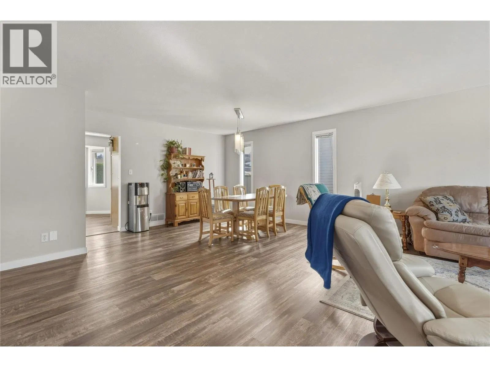 Photo 3 of 31 at 317 3rd Street