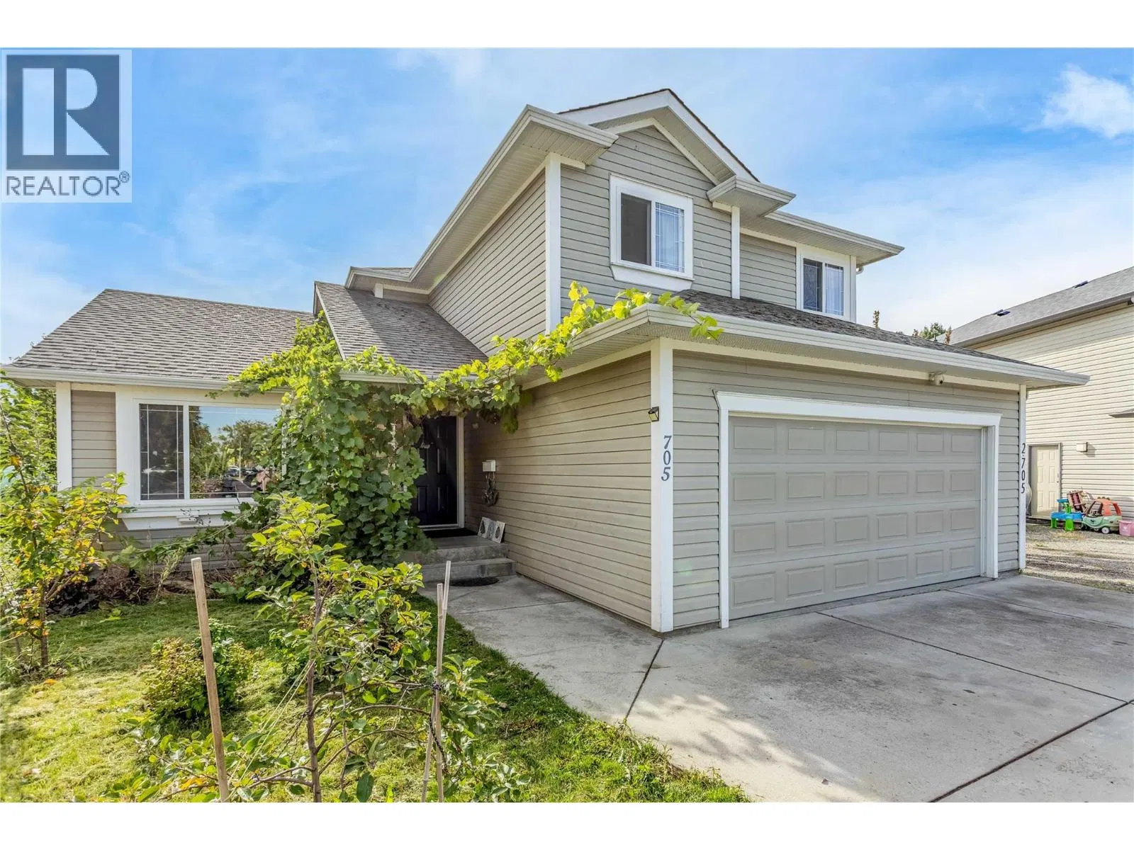 Photo 2 of 63 at 705 Stoltz Court
