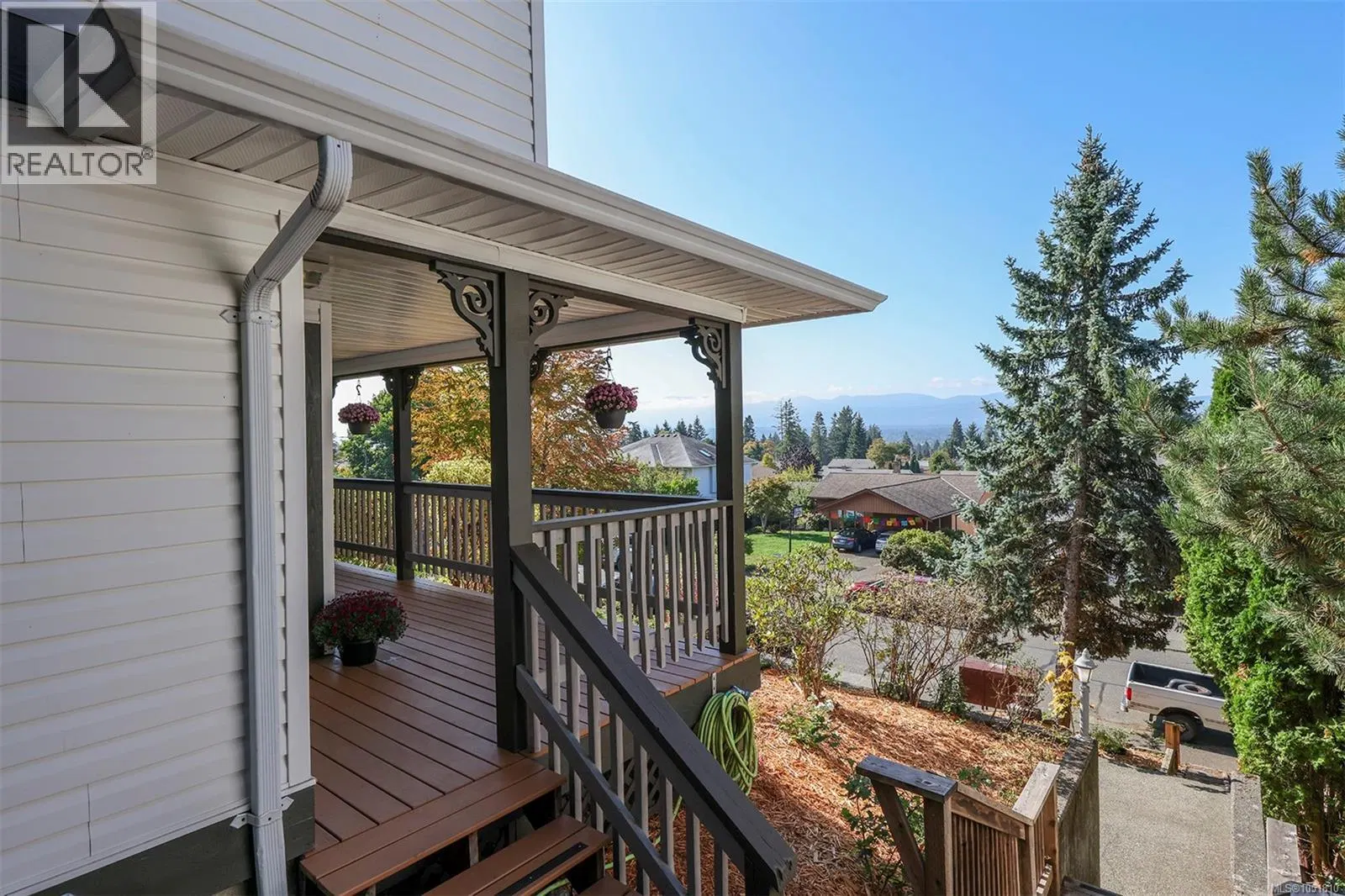 Photo 5 of 51 at A – 4654 Cruickshank Avenue