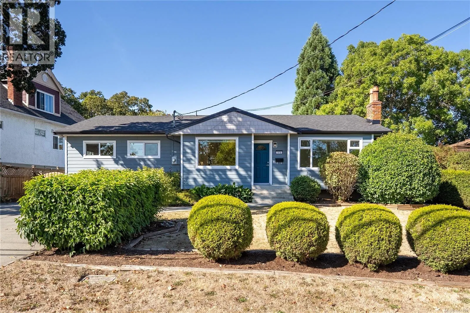 916 Burnside Road
