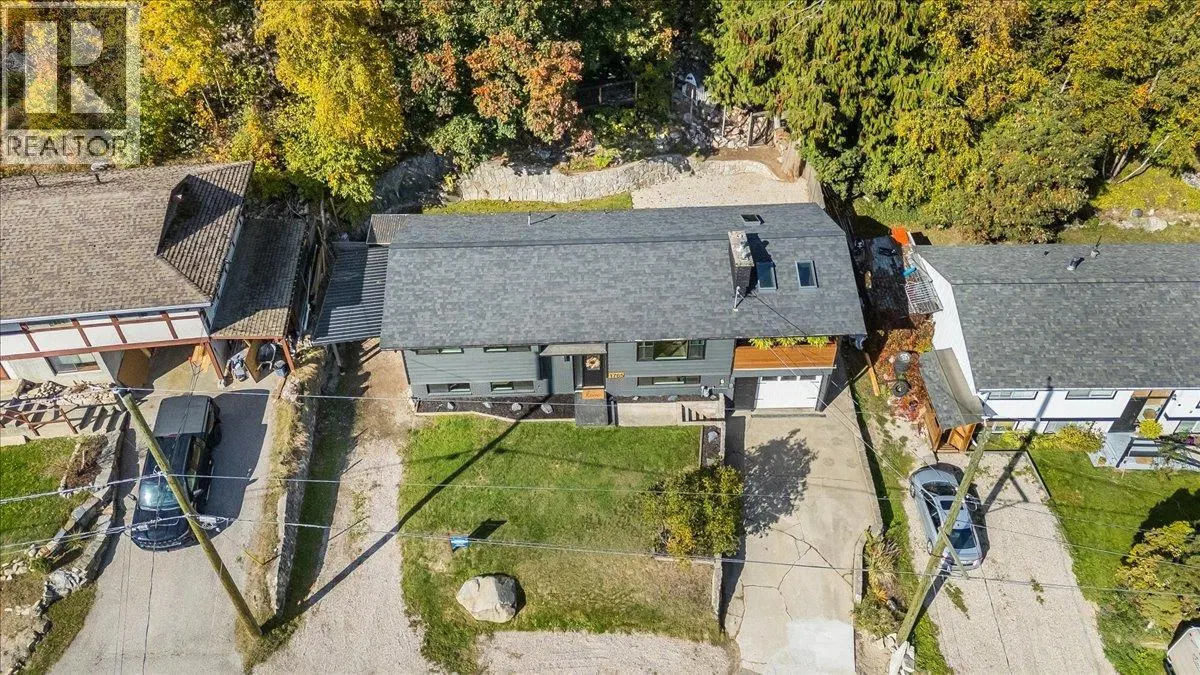 Photo 3 of 57 at 1765 Ridgewood Road