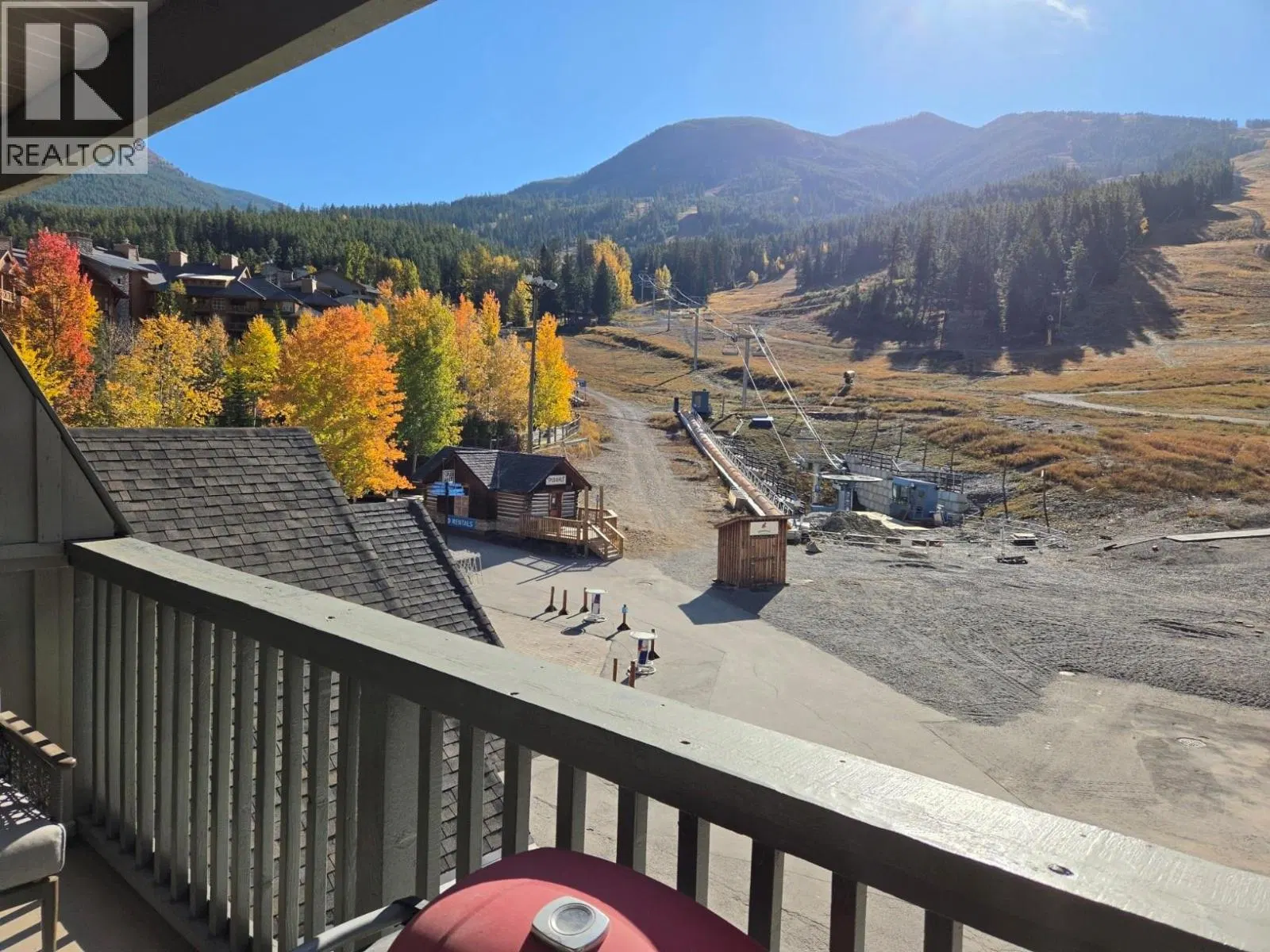 Photo 3 of 15 at #303 – 2050 Summit Drive