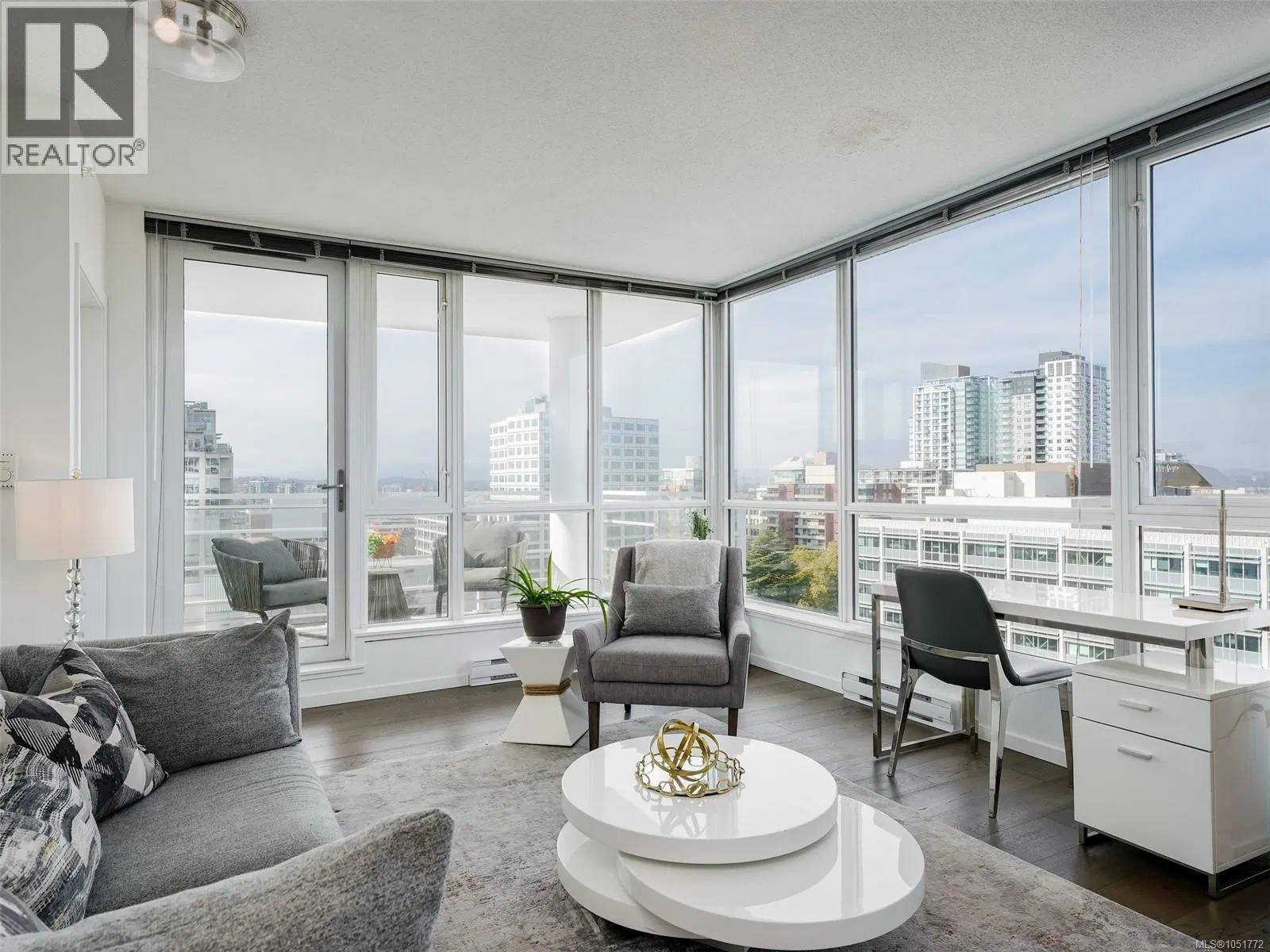#1106 – 834 Johnson Street