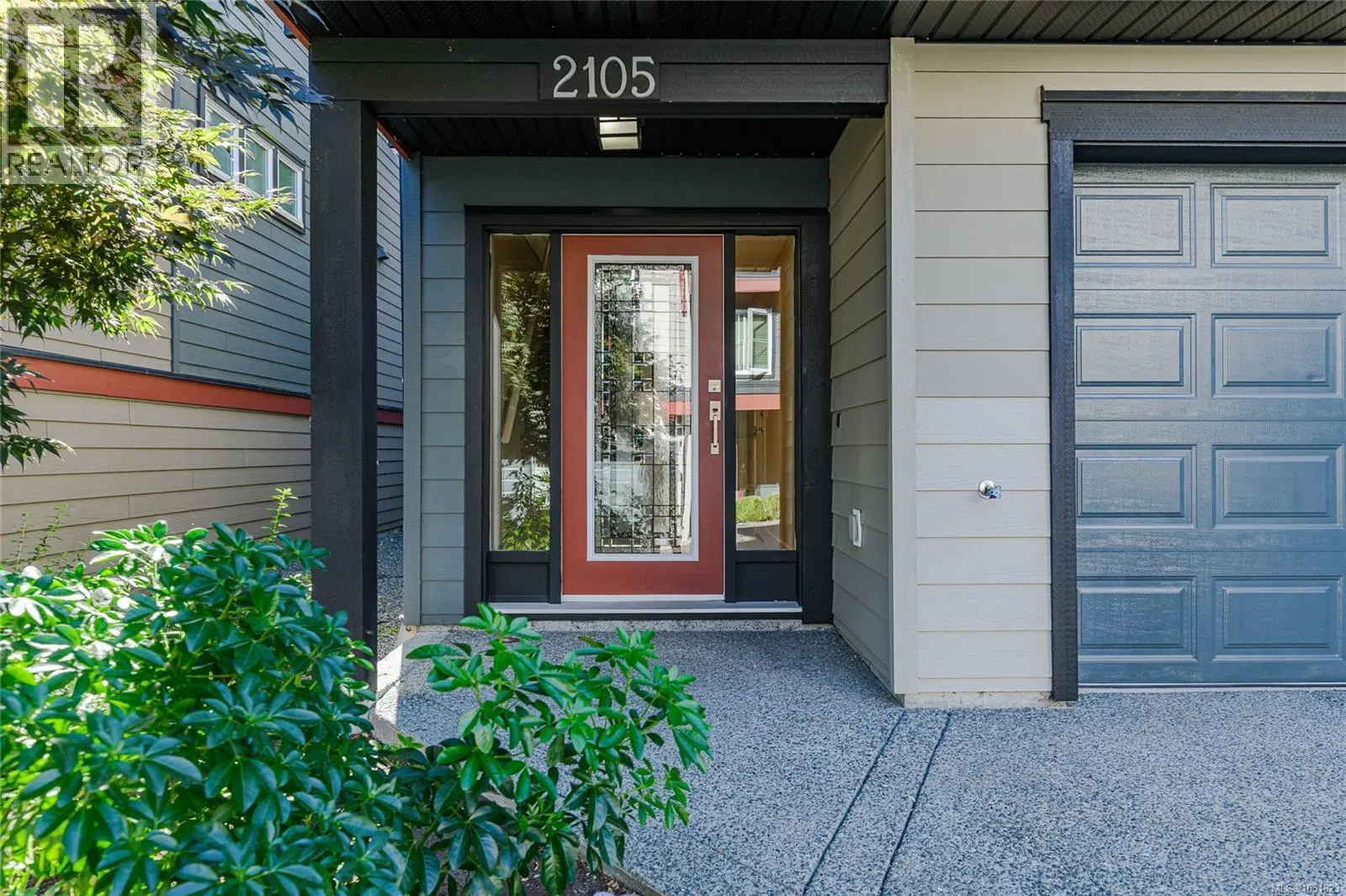 Photo 2 of 41 at 2105 Greenhill Rise