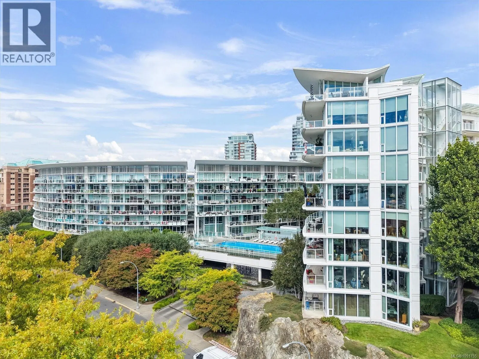 Photo 3 of 46 at #206 – 68 Songhees Road