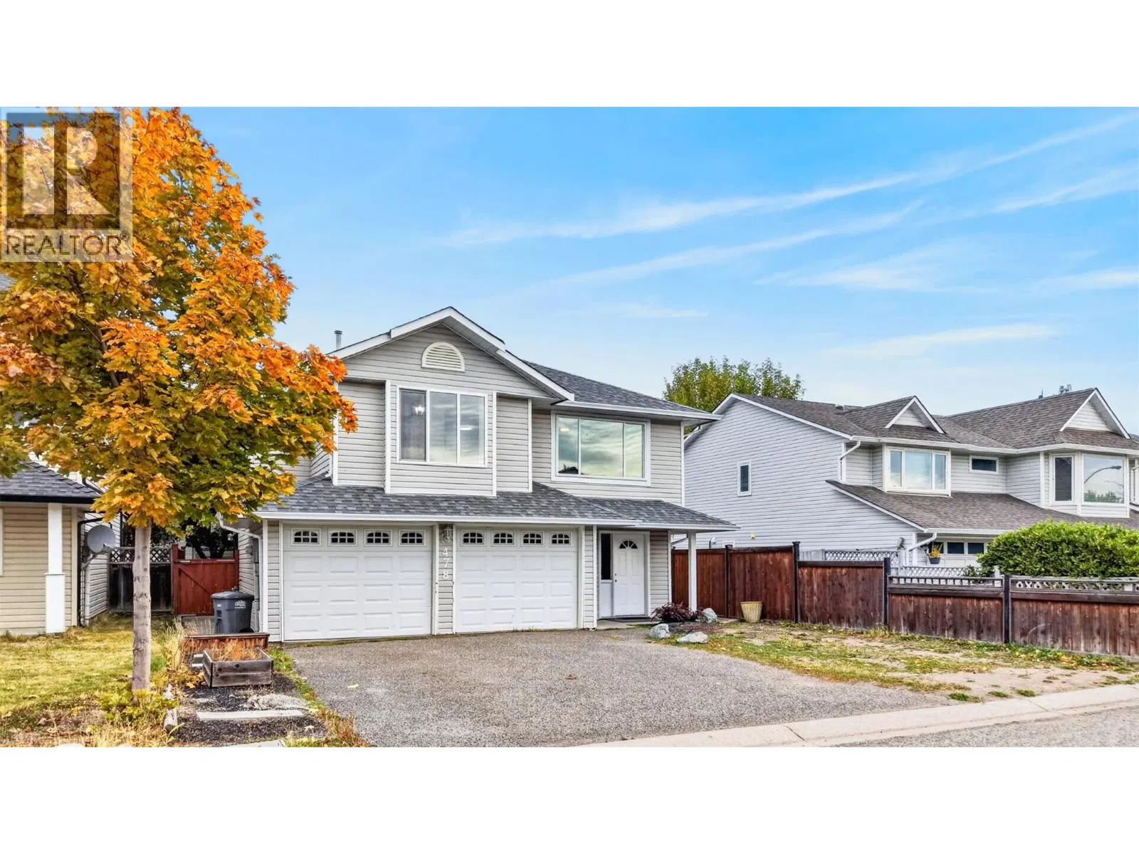 Photo 3 of 22 at 478 Malahat Place
