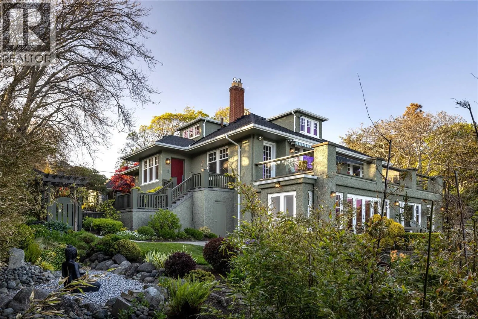 Photo 4 of 62 at 261 King George Terrace