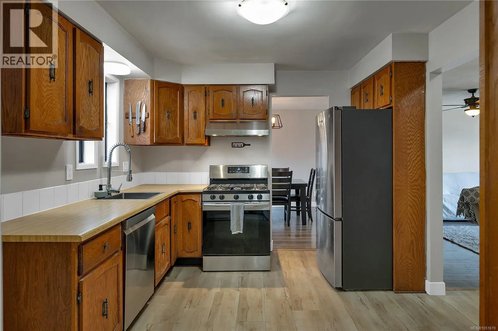 Photo 5 of 38 at 756 Kalmar Road