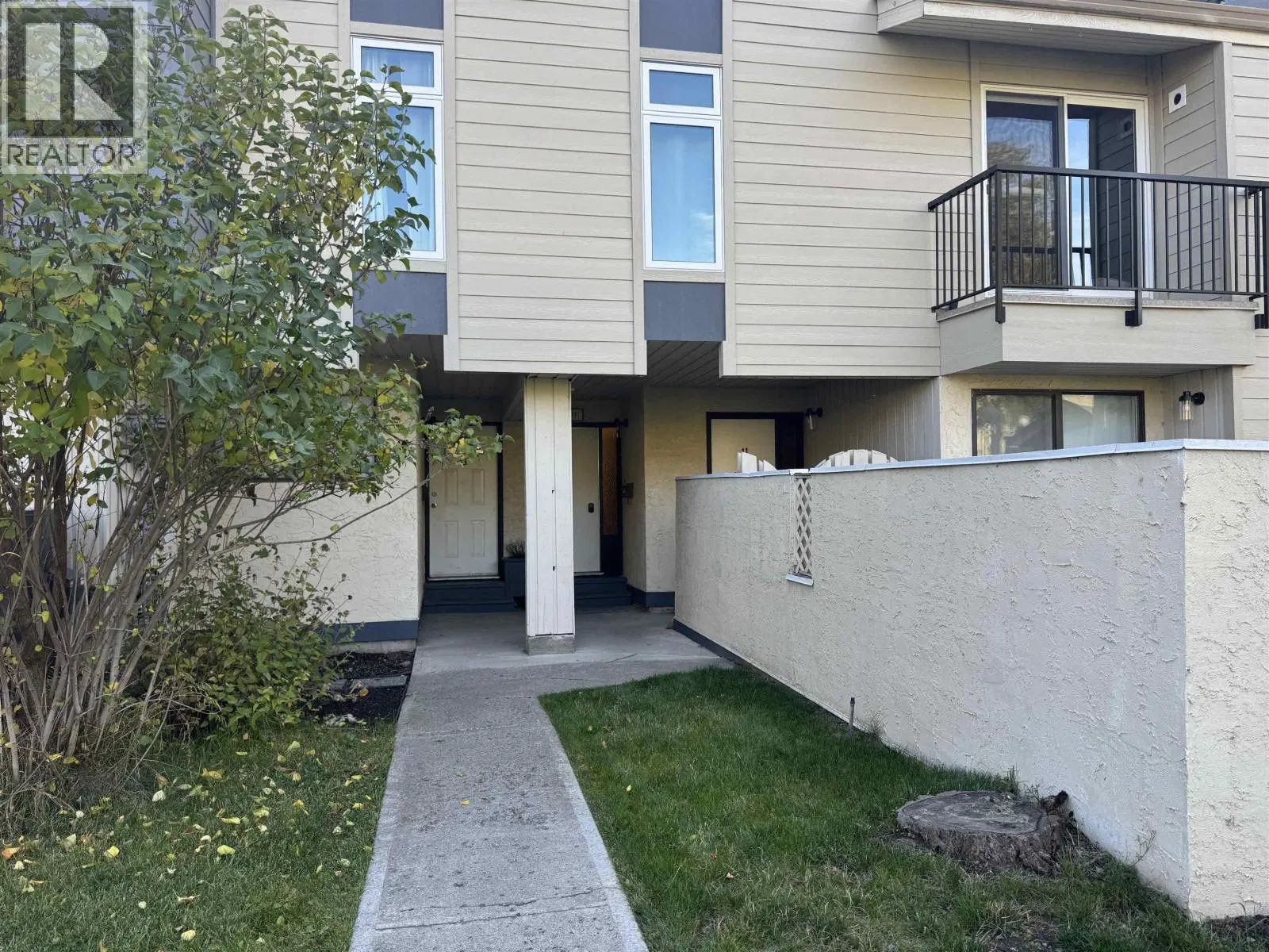 Photo 2 of 32 at #12 – 800 SECOND Avenue