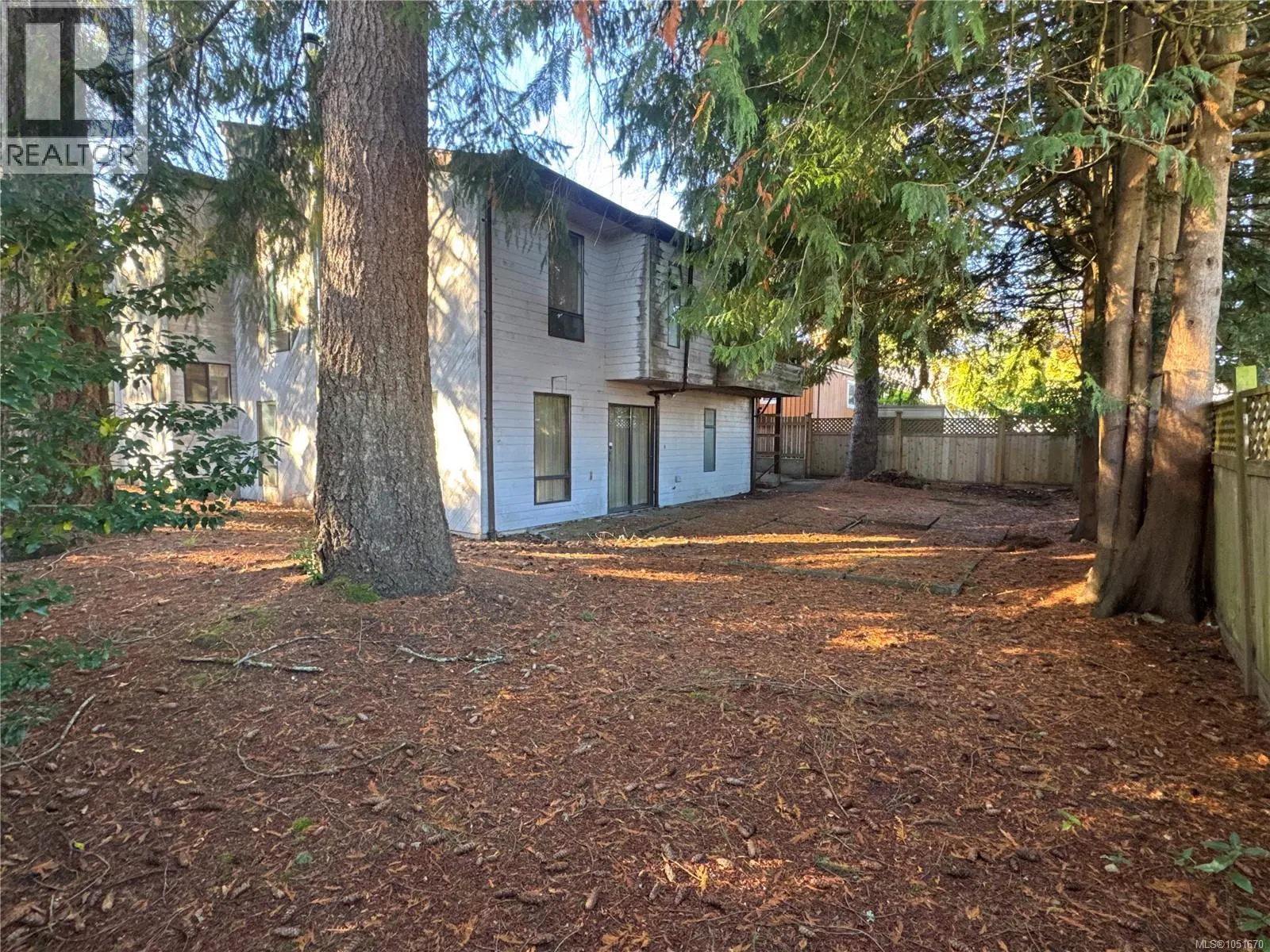 Photo 4 of 24 at 632 Erickson Road