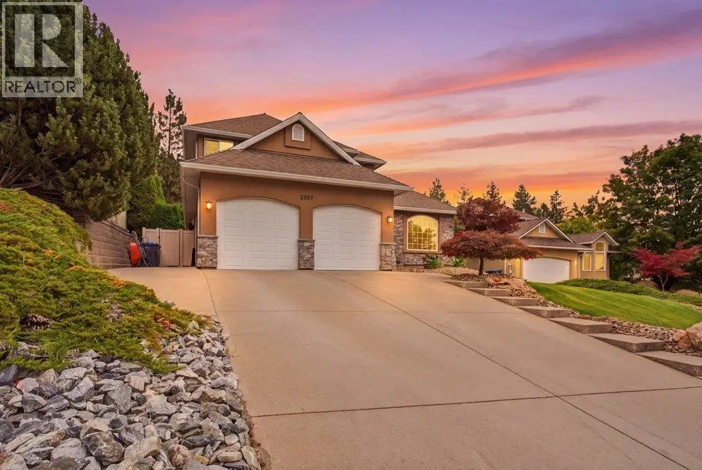 2097 Lillooet Crescent