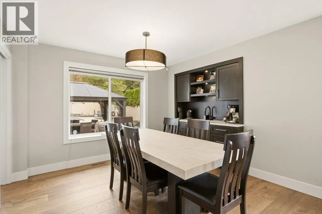 Photo 5 of 56 at 2097 Lillooet Crescent