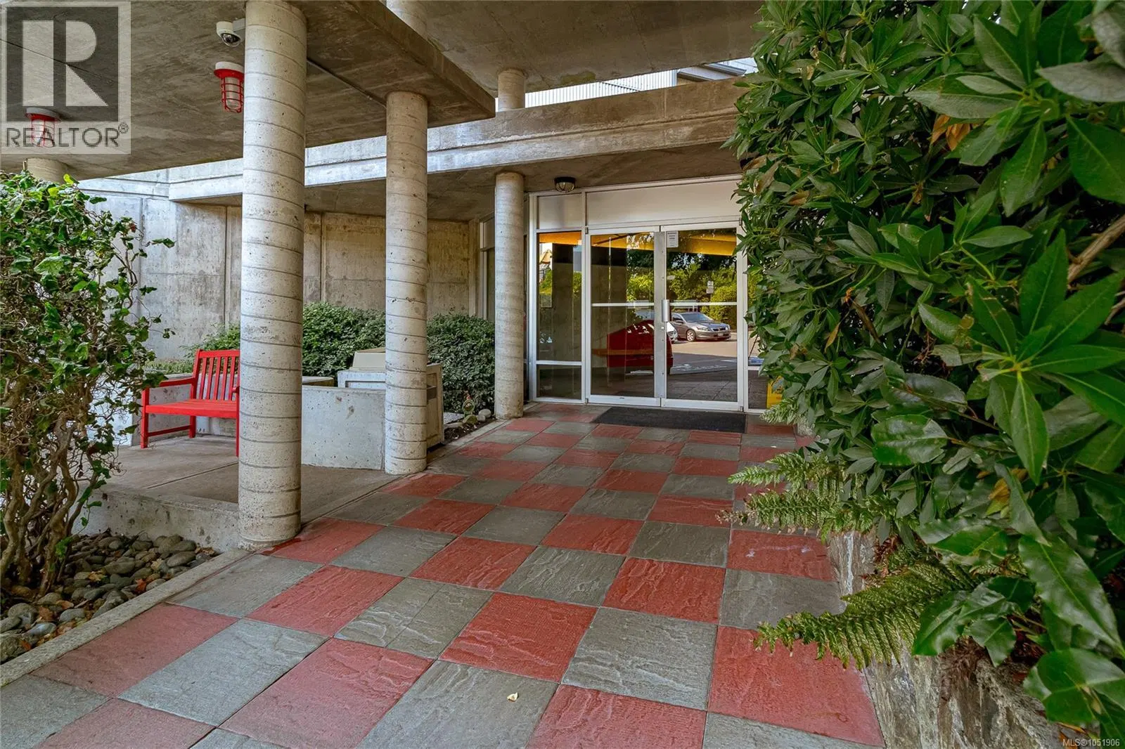 Photo 5 of 35 at #209 – 455 Sitkum Road