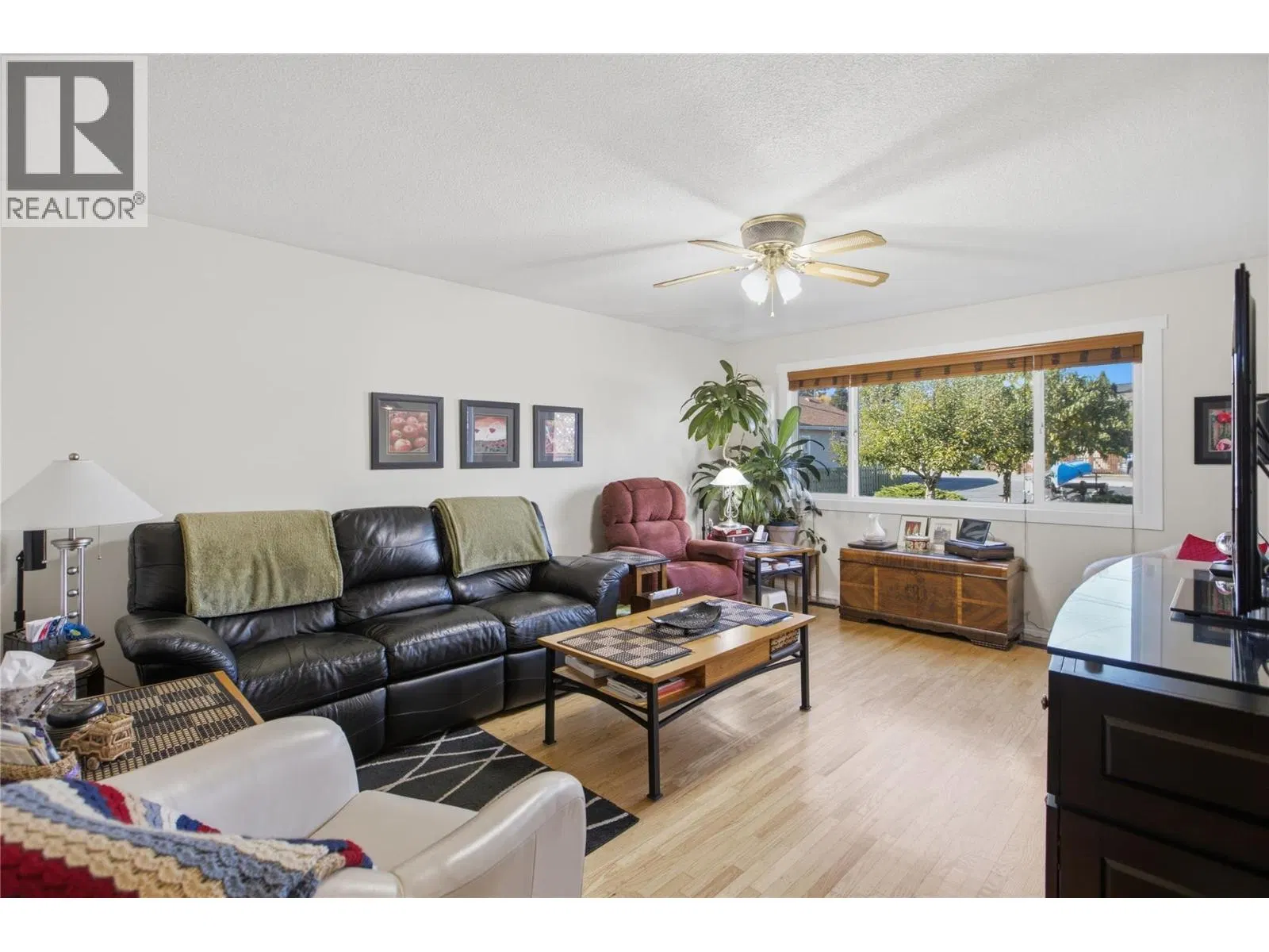 Photo 5 of 36 at 152 Elm Avenue
