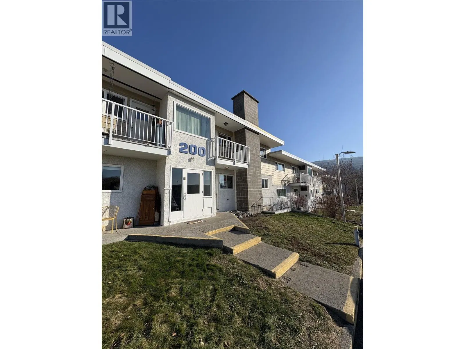 Photo 2 of 12 at #209 – 825 HILL Street