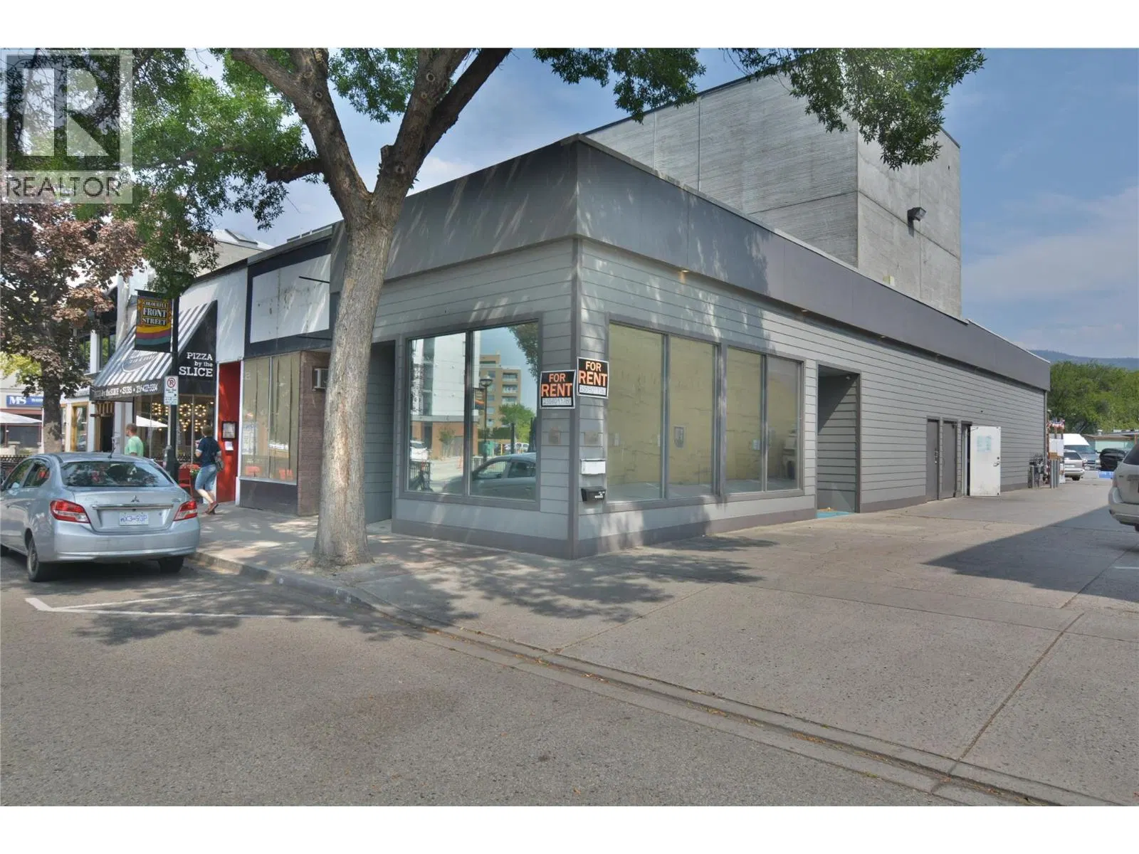 52 Front Street