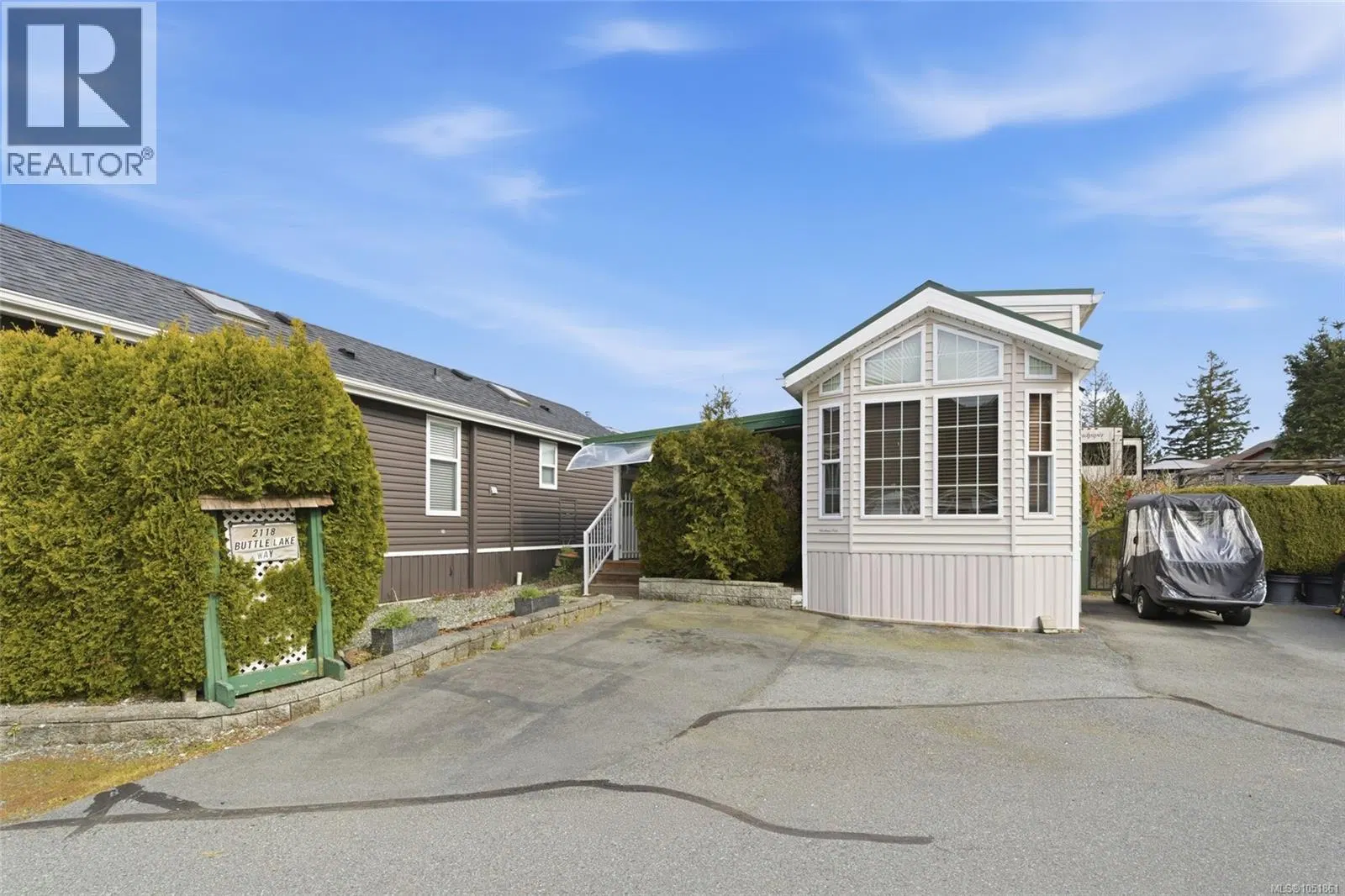 Photo 1 of 27 at 2118 Buttle Lake Way