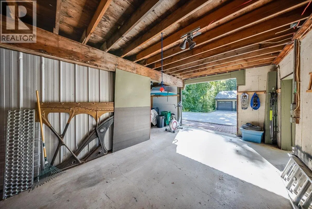 Photo 5 of 44 at 2510 Cooke Avenue
