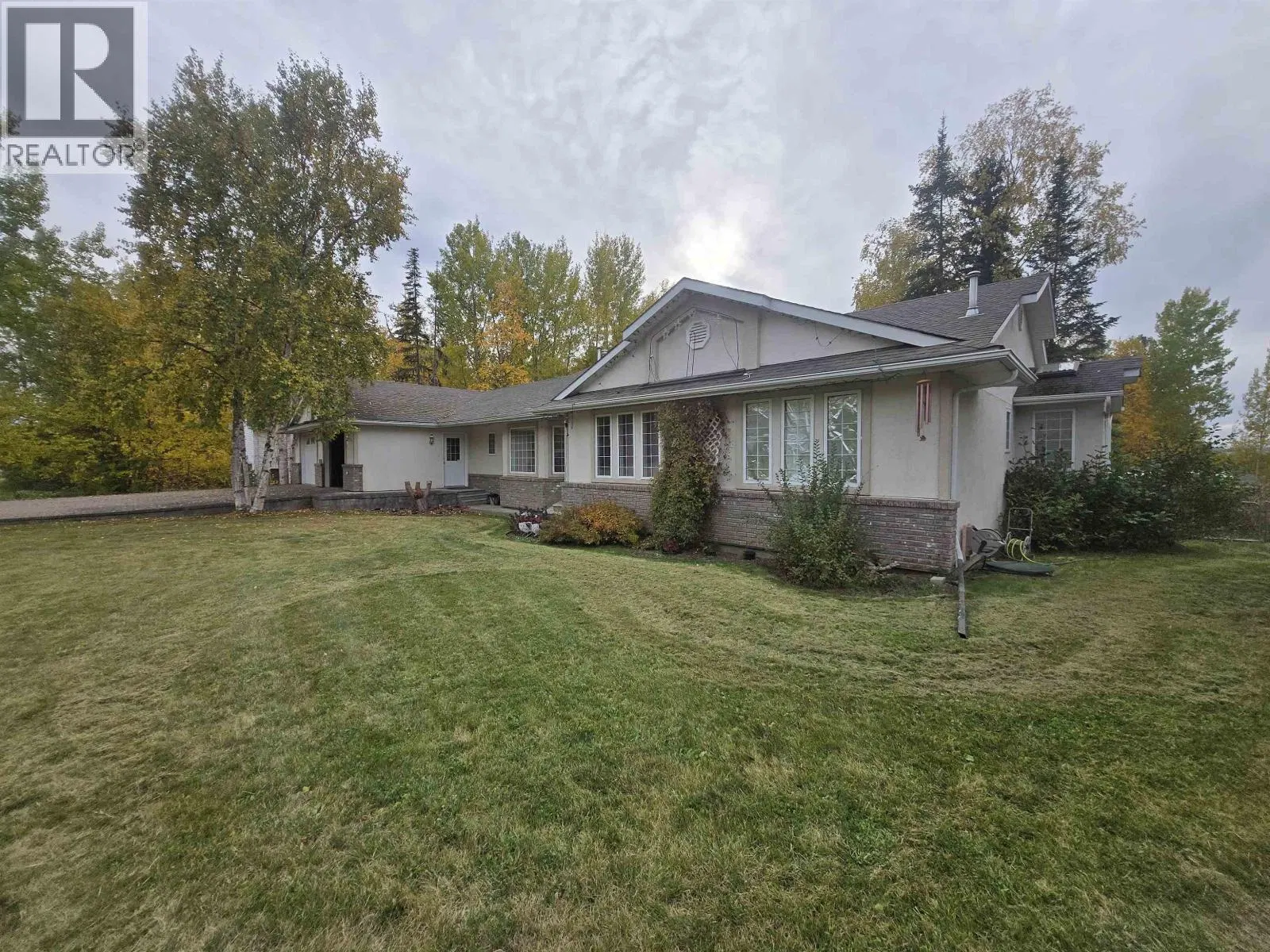 Photo 2 of 40 at 1147 CROFT Road