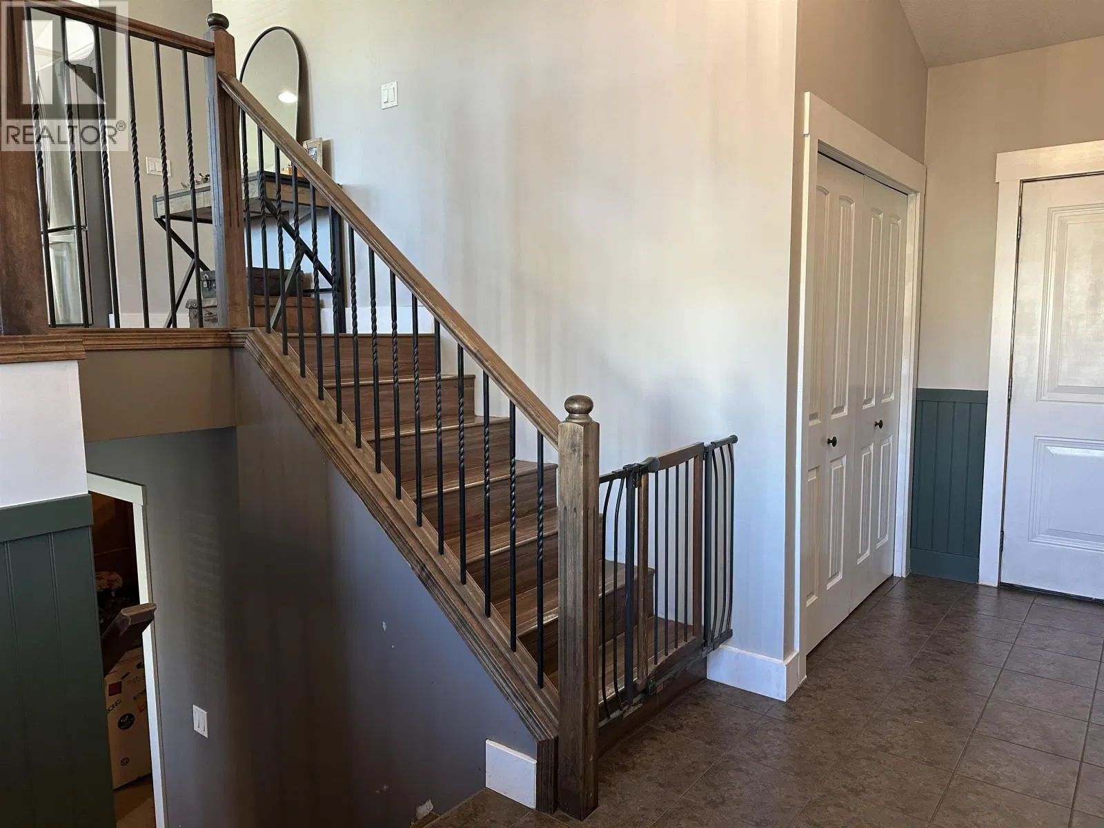 Photo 5 of 34 at 10216 97 Street