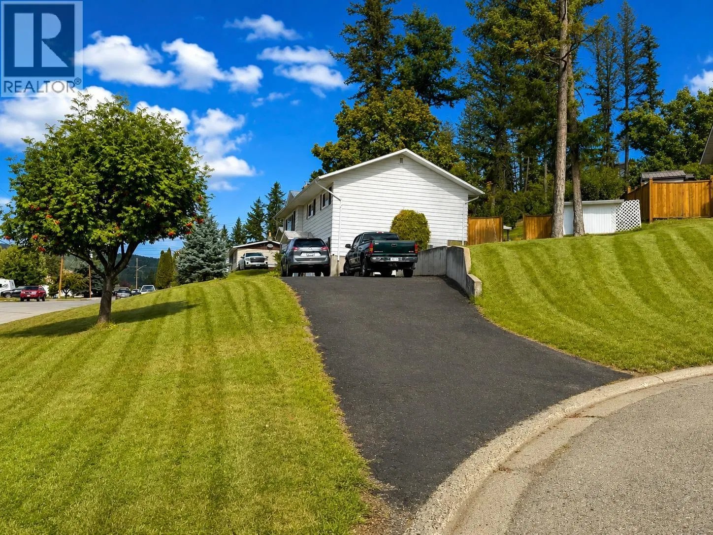 Photo 5 of 35 at 1350 ELEVENTH Avenue