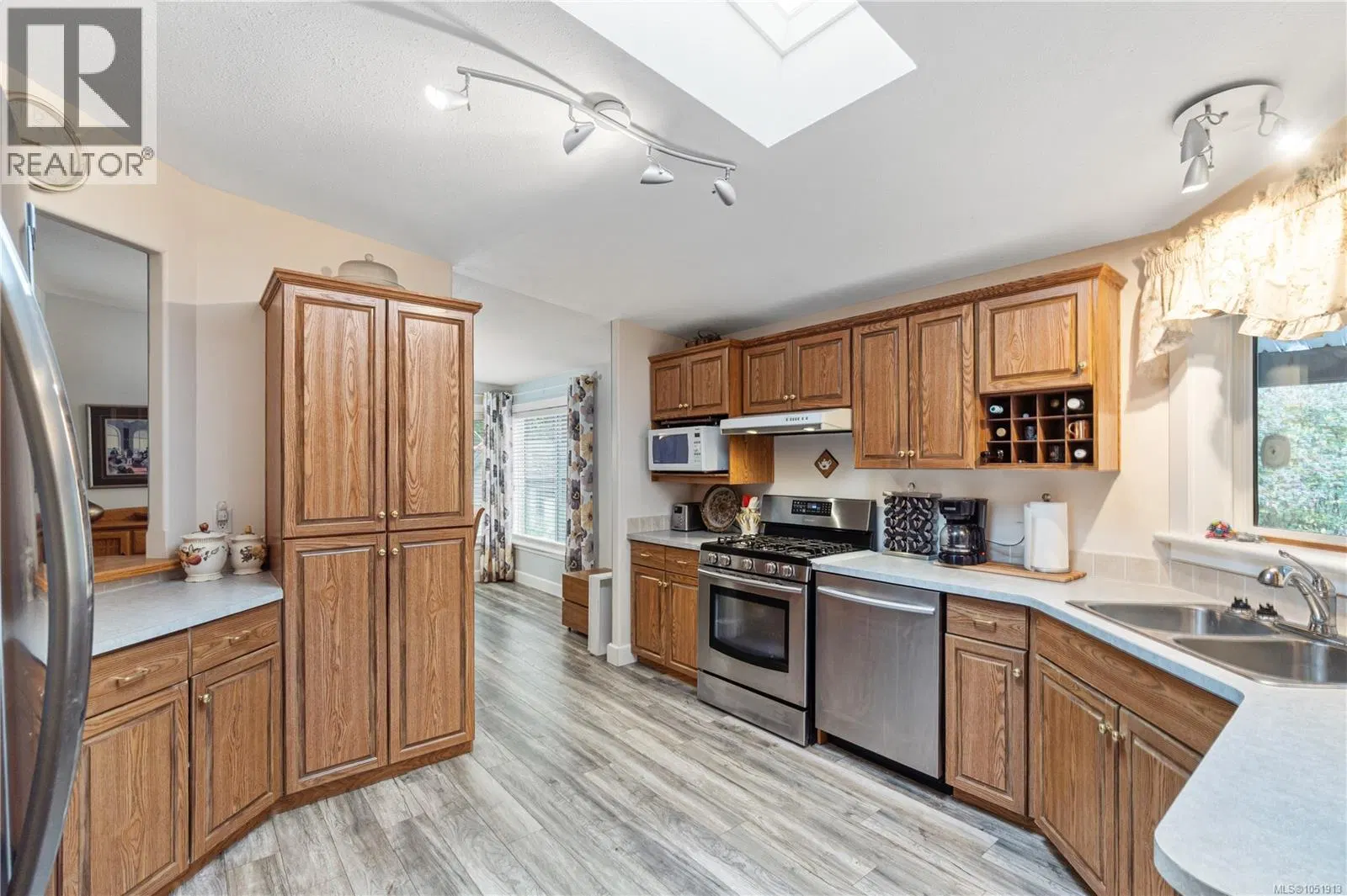 Photo 4 of 37 at #119 – 1391 Price Road