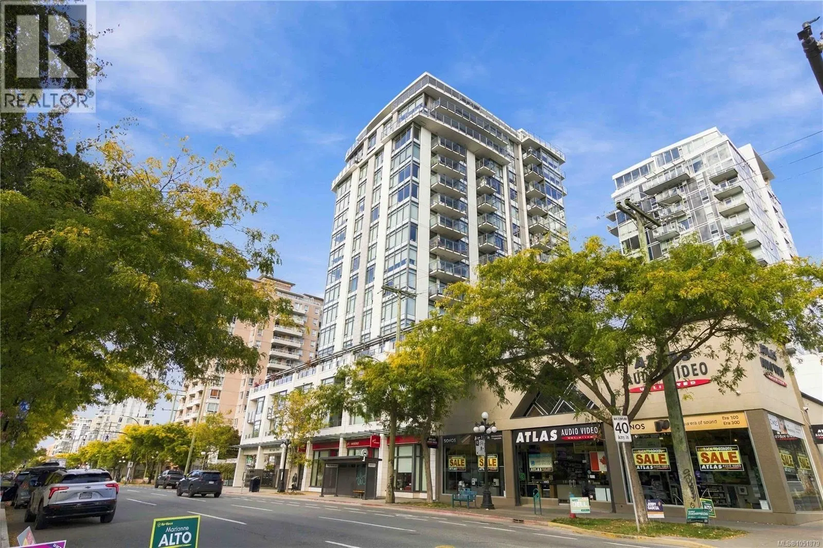 Photo 2 of 33 at #204 – 960 YATES Street