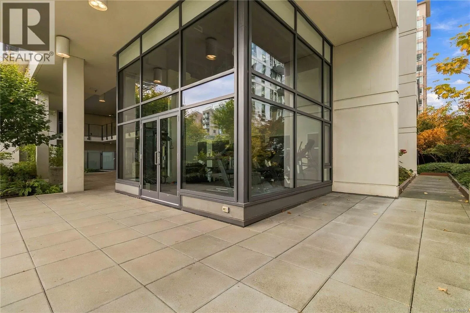 Photo 4 of 33 at #204 – 960 YATES Street