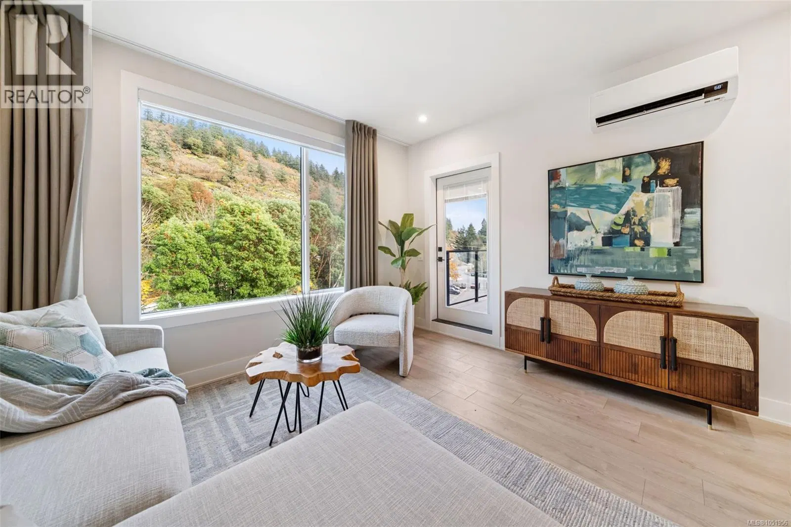 Photo 3 of 9 at #109 – 1371 Goldstream Avenue
