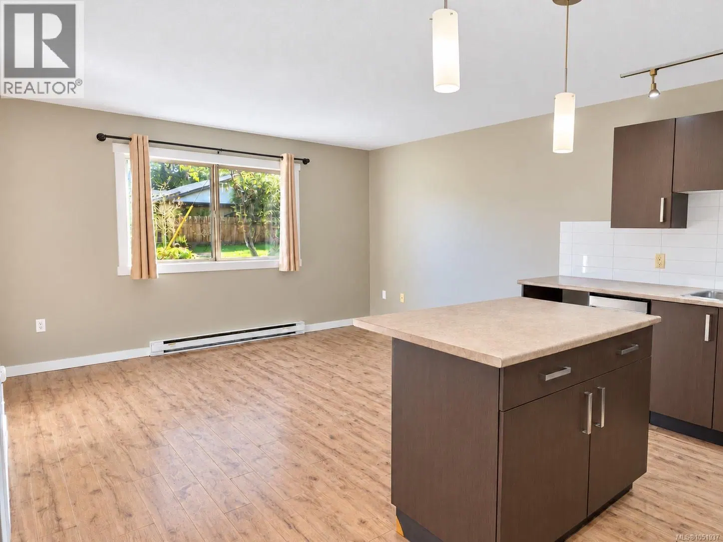 Photo 3 of 23 at #101 – 1600 Caspers Way