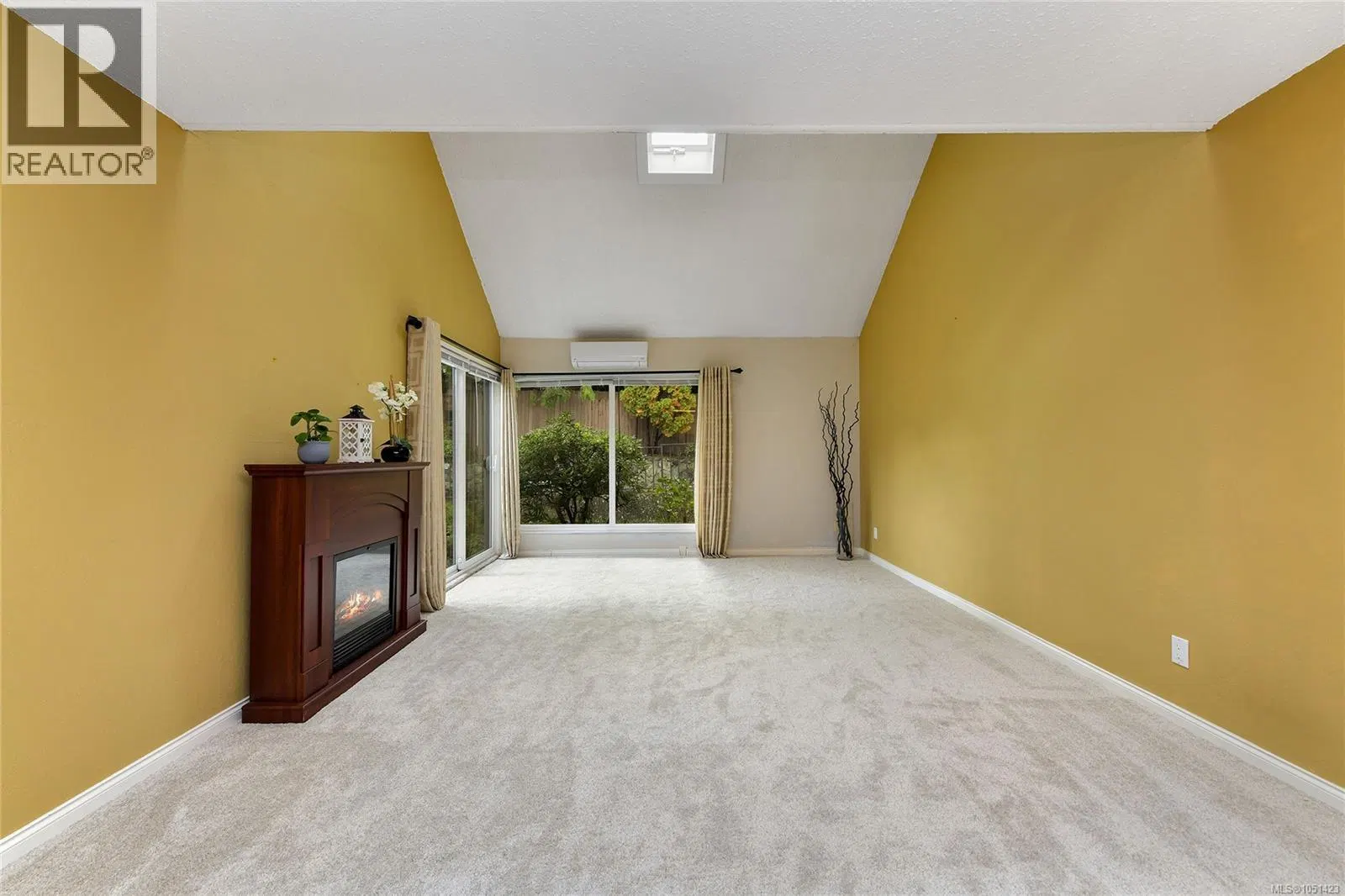 Photo 2 of 59 at 2310 Fernwood Road