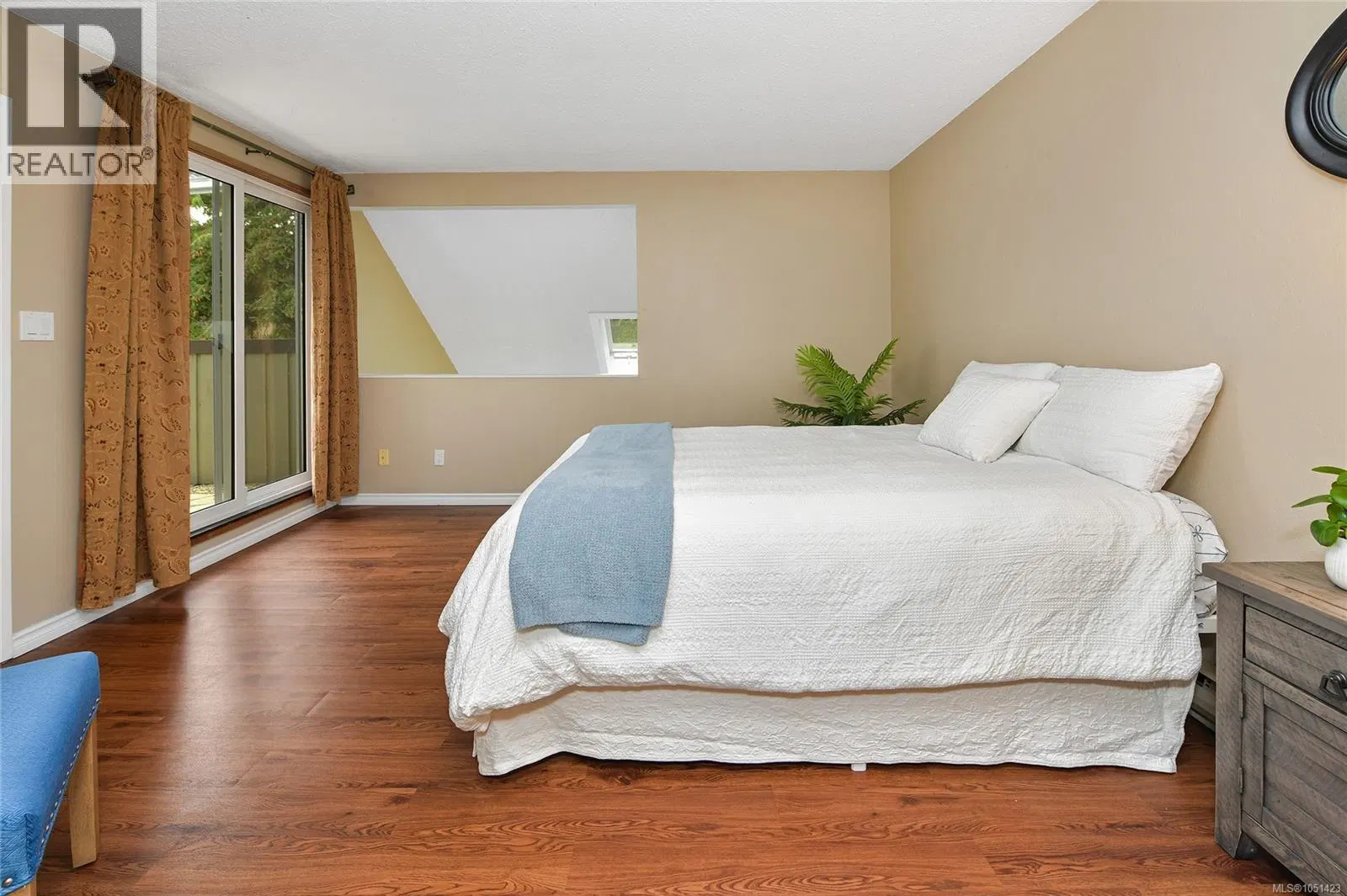 Photo 4 of 59 at 2310 Fernwood Road