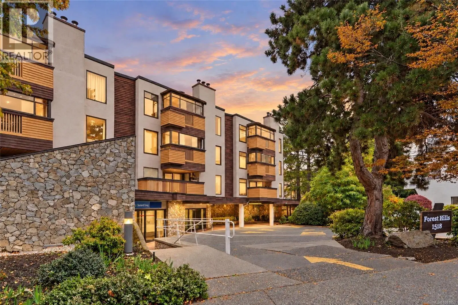 #306 – 1518 Pandora Avenue