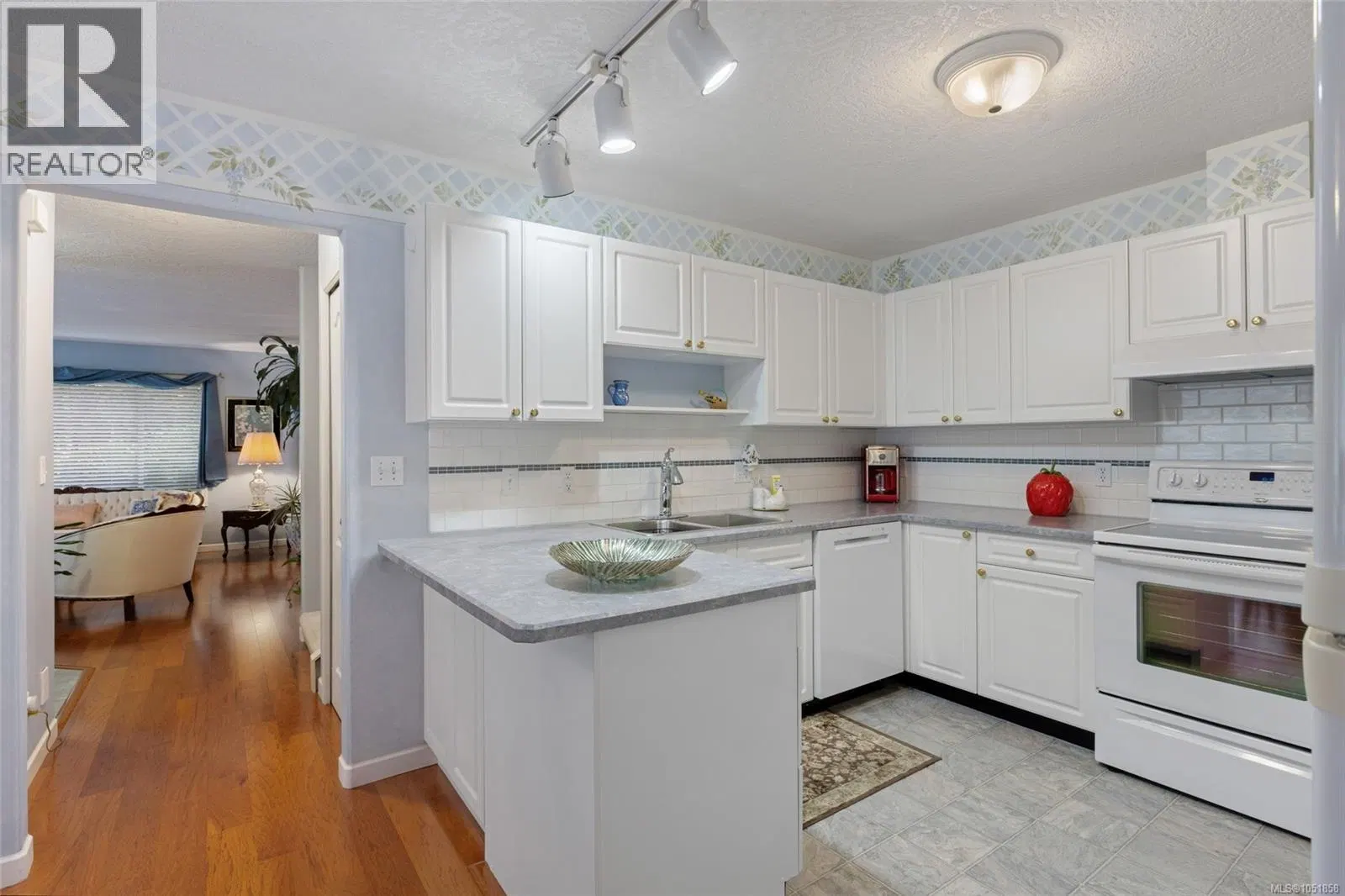 Photo 4 of 27 at #13 – 4619 Elk Lake Drive