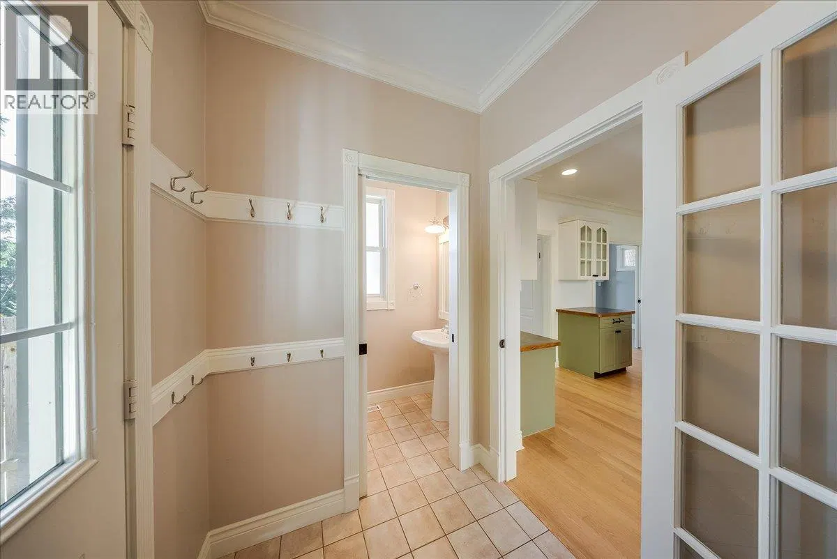 Photo 5 of 84 at 1860 Planer Crescent