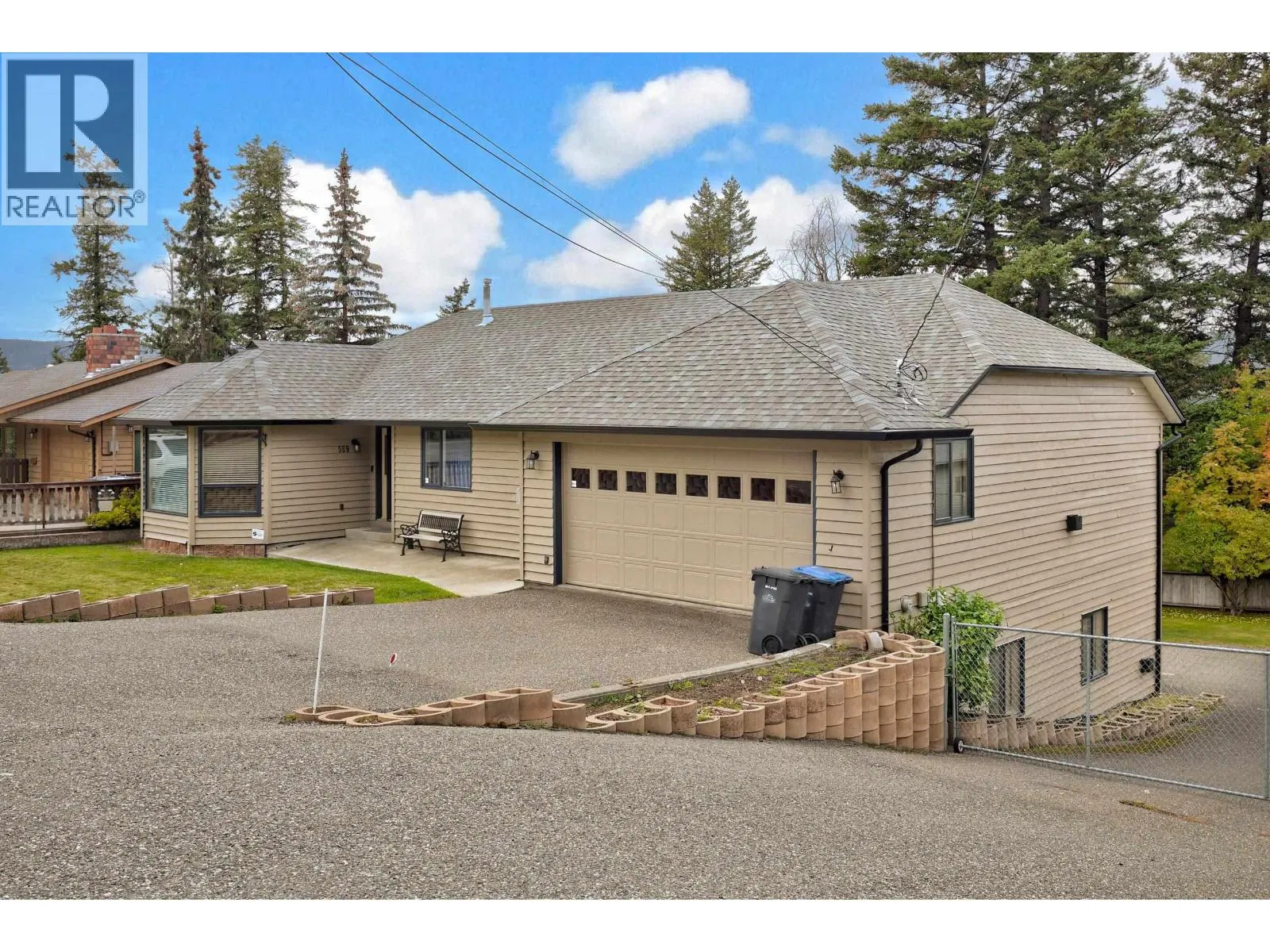 Photo 3 of 40 at 599 PEARKES Drive