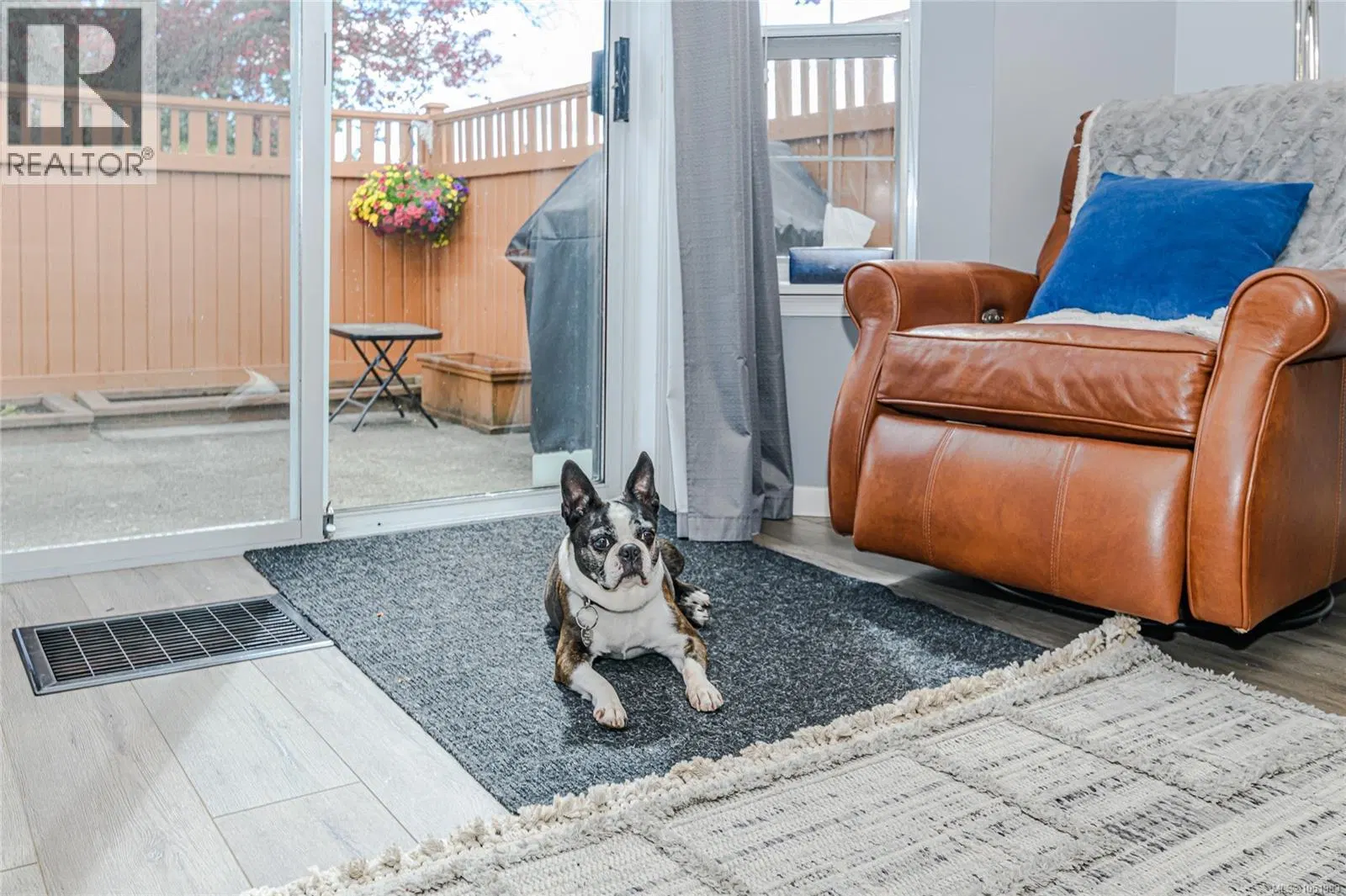 Photo 5 of 32 at #54 – 2070 Amelia Avenue