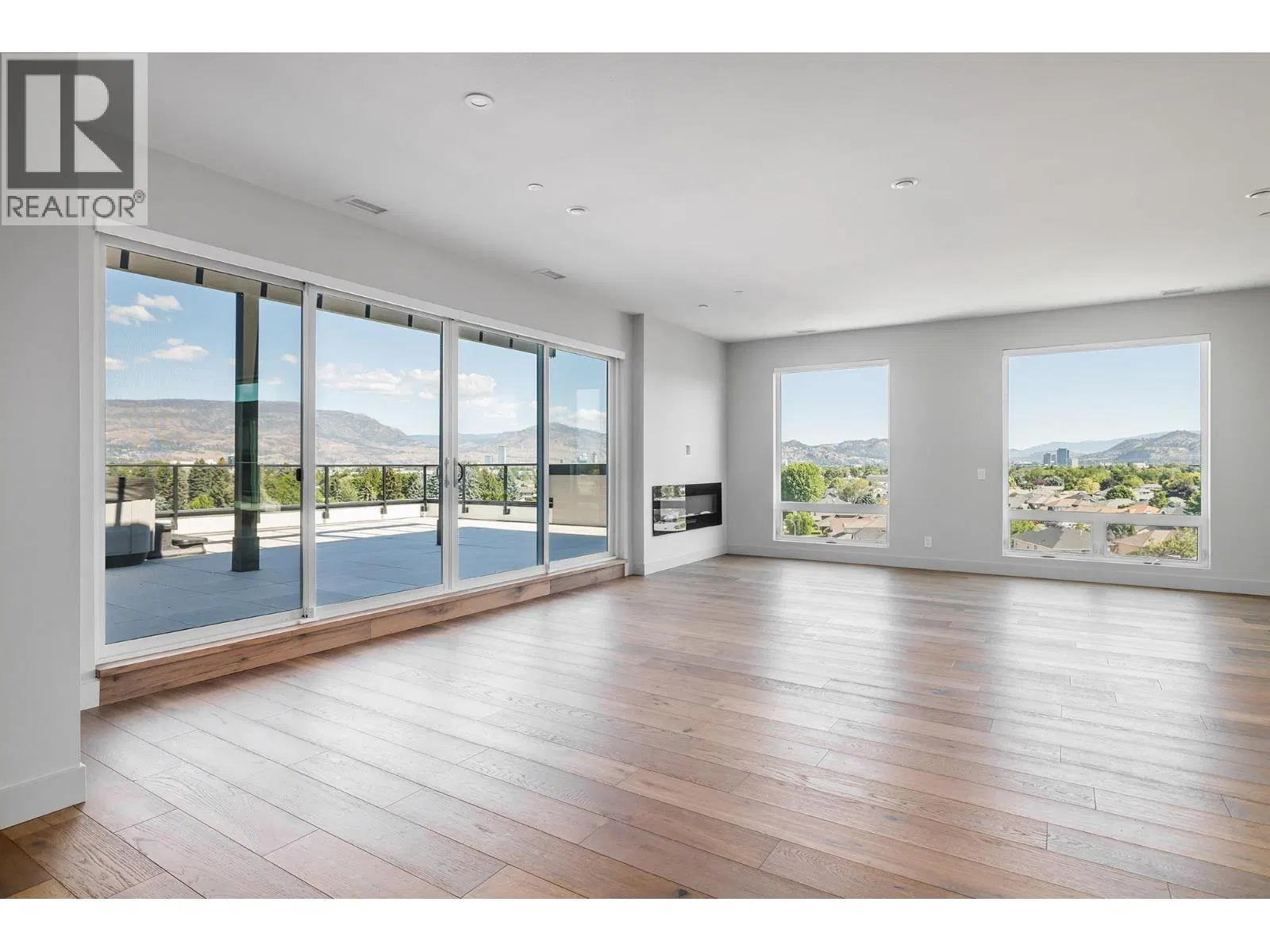 Photo 4 of 54 at #701 – 3634 Mission Springs Drive