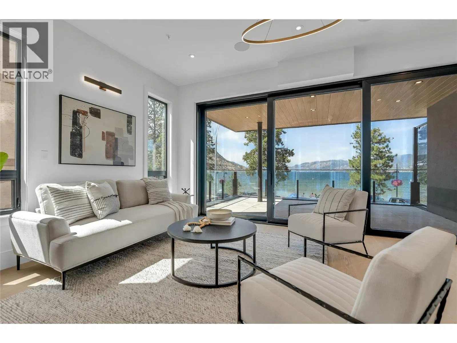 Photo 3 of 28 at #202 – 602 Lakeshore Drive