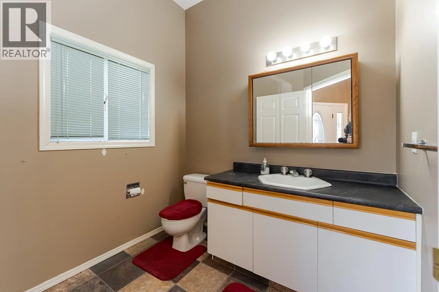 Photo 5 of 40 at 4224 AVISON Place