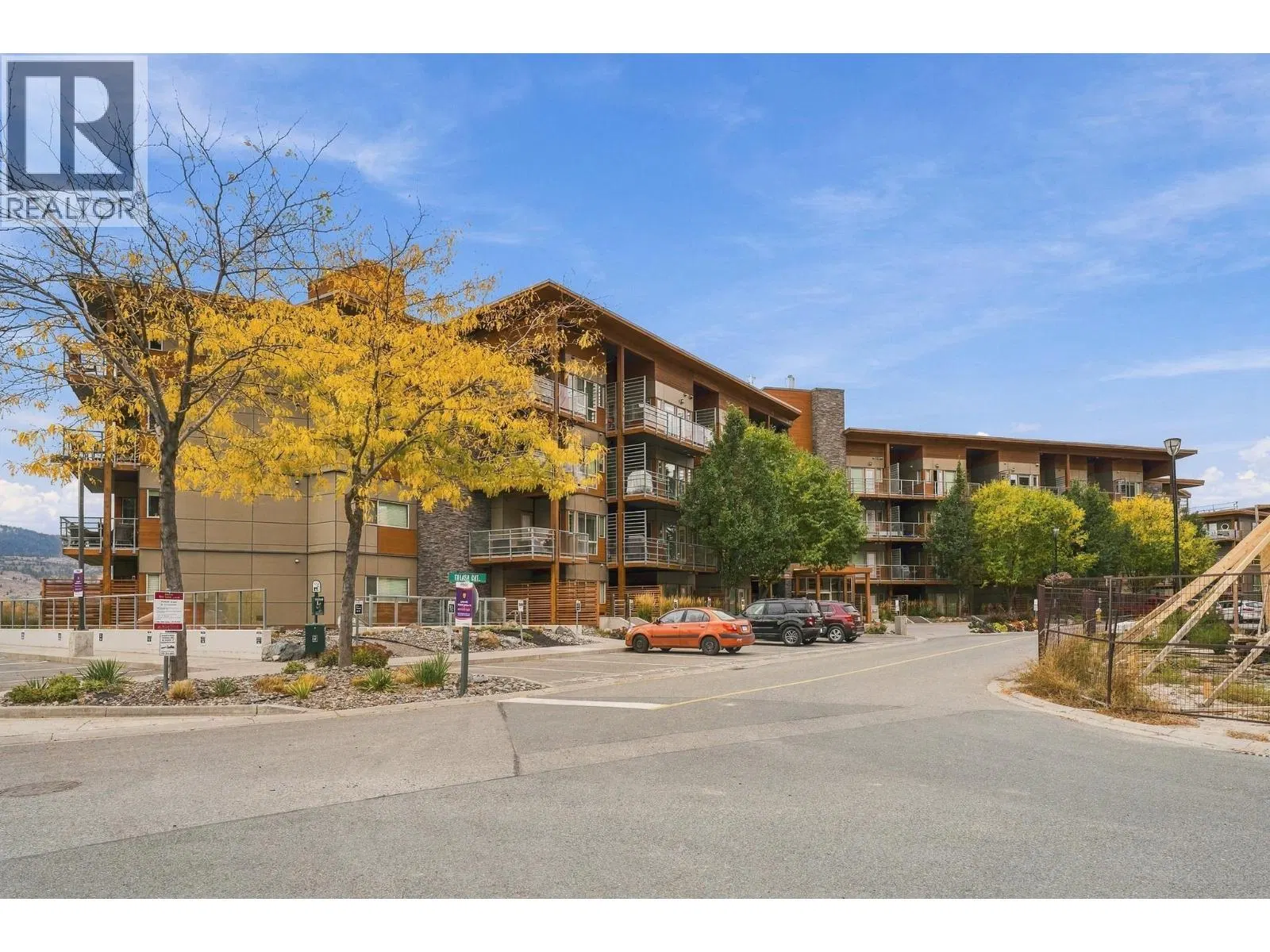 Photo 2 of 36 at #3221 – 1040 TALASA Way