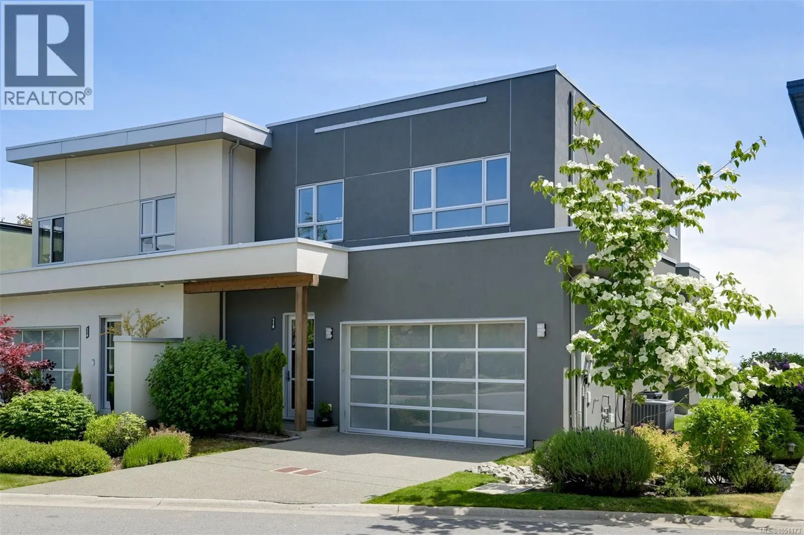 #118 – 539 Delora Drive