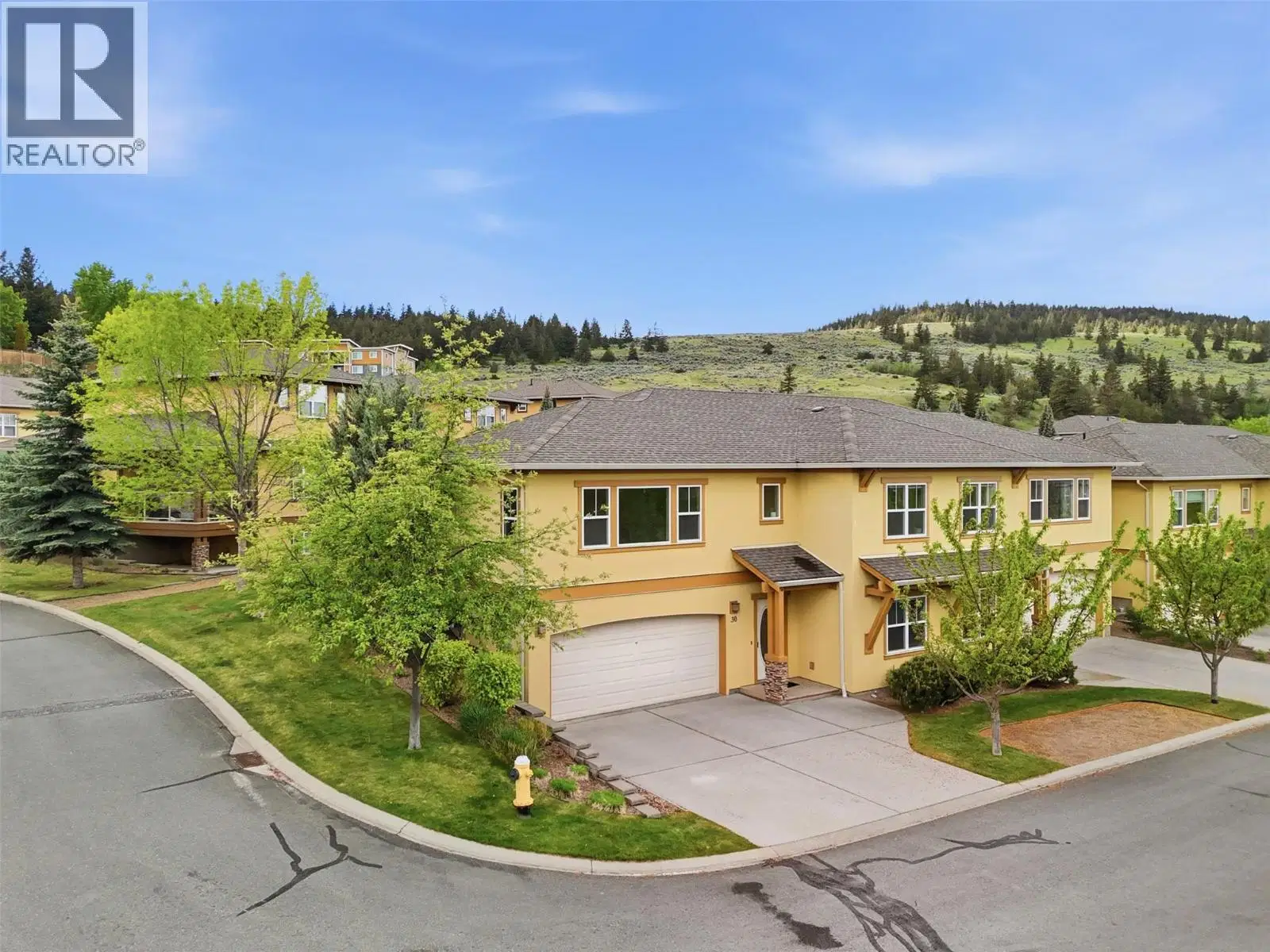 #30 – 1055 ABERDEEN Drive
