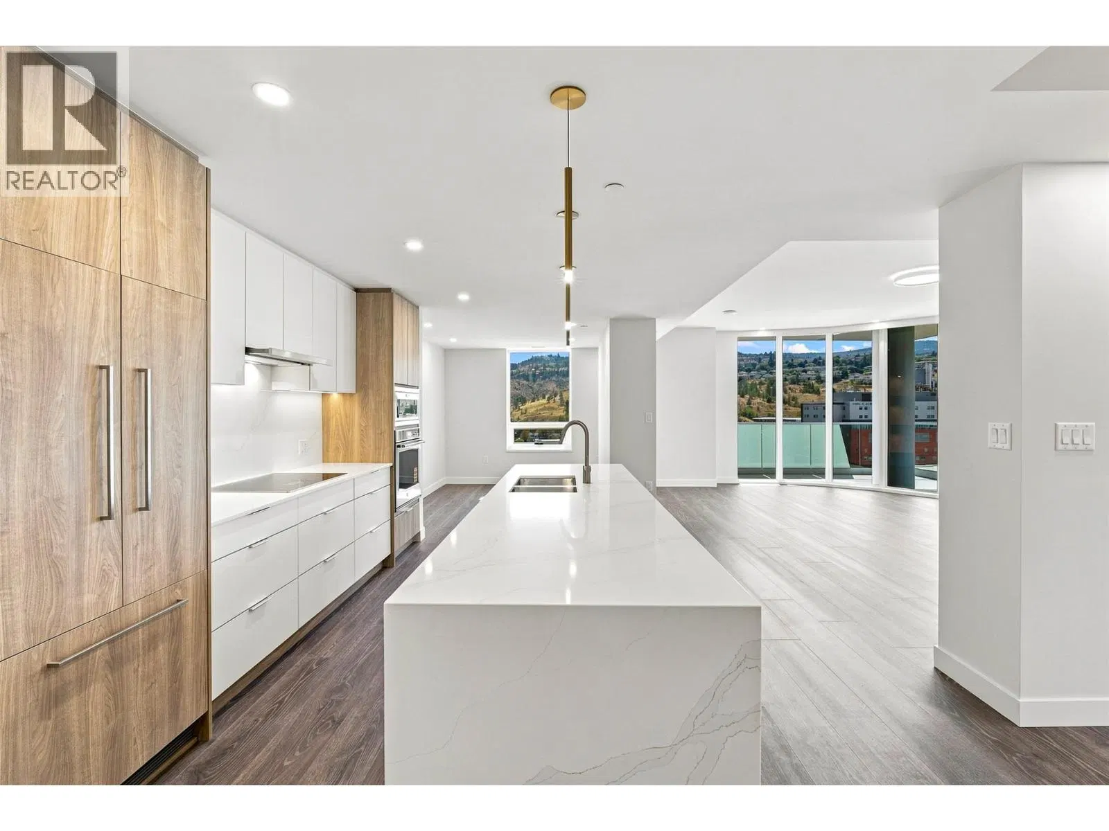 Photo 3 of 63 at #1905 – 460 NICOLA Street