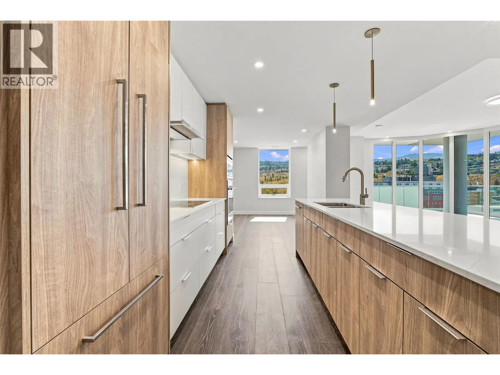 Photo 4 of 63 at #1905 – 460 NICOLA Street