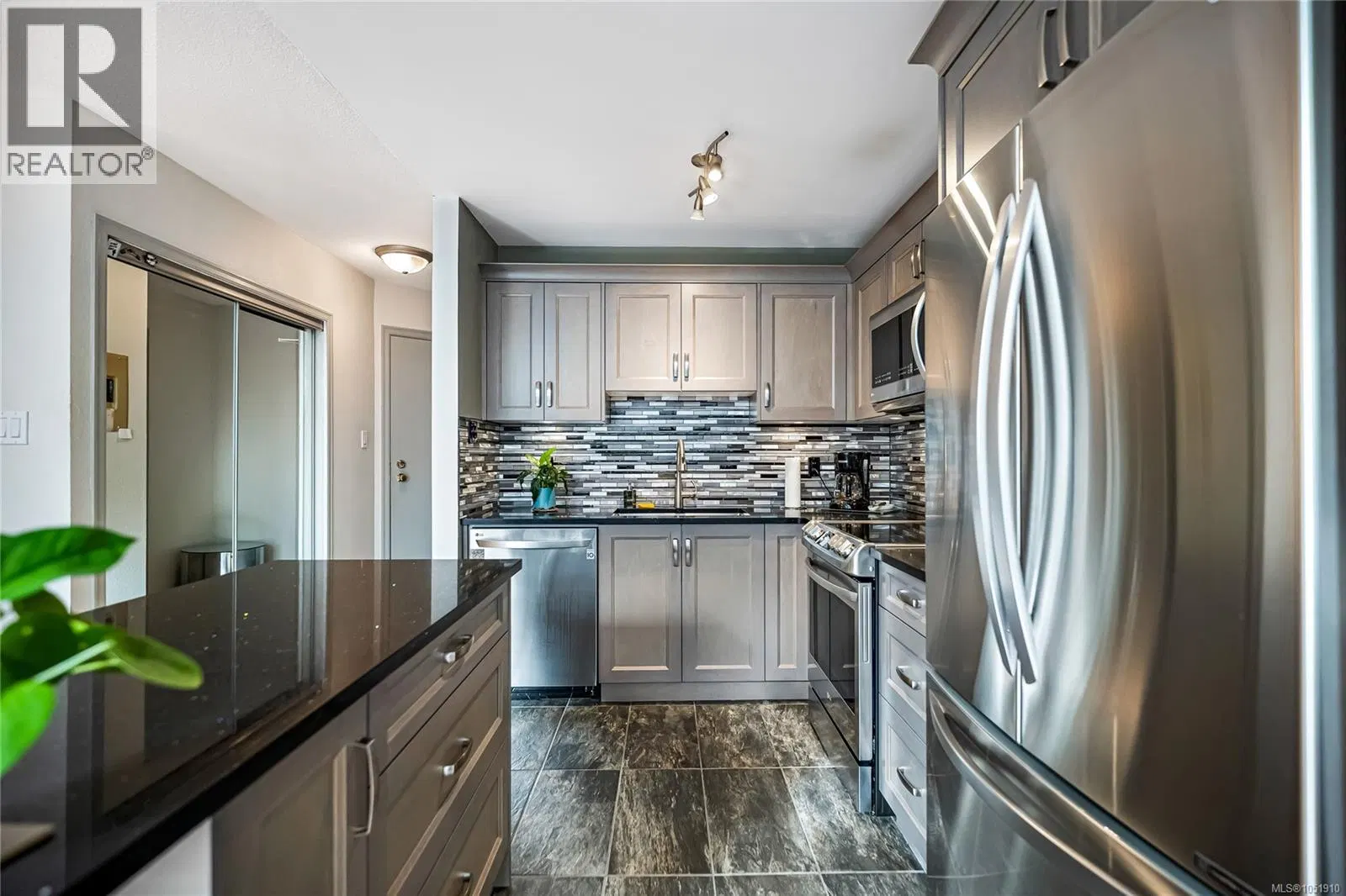 Photo 5 of 27 at #464E – 4678 Elk Lake Drive