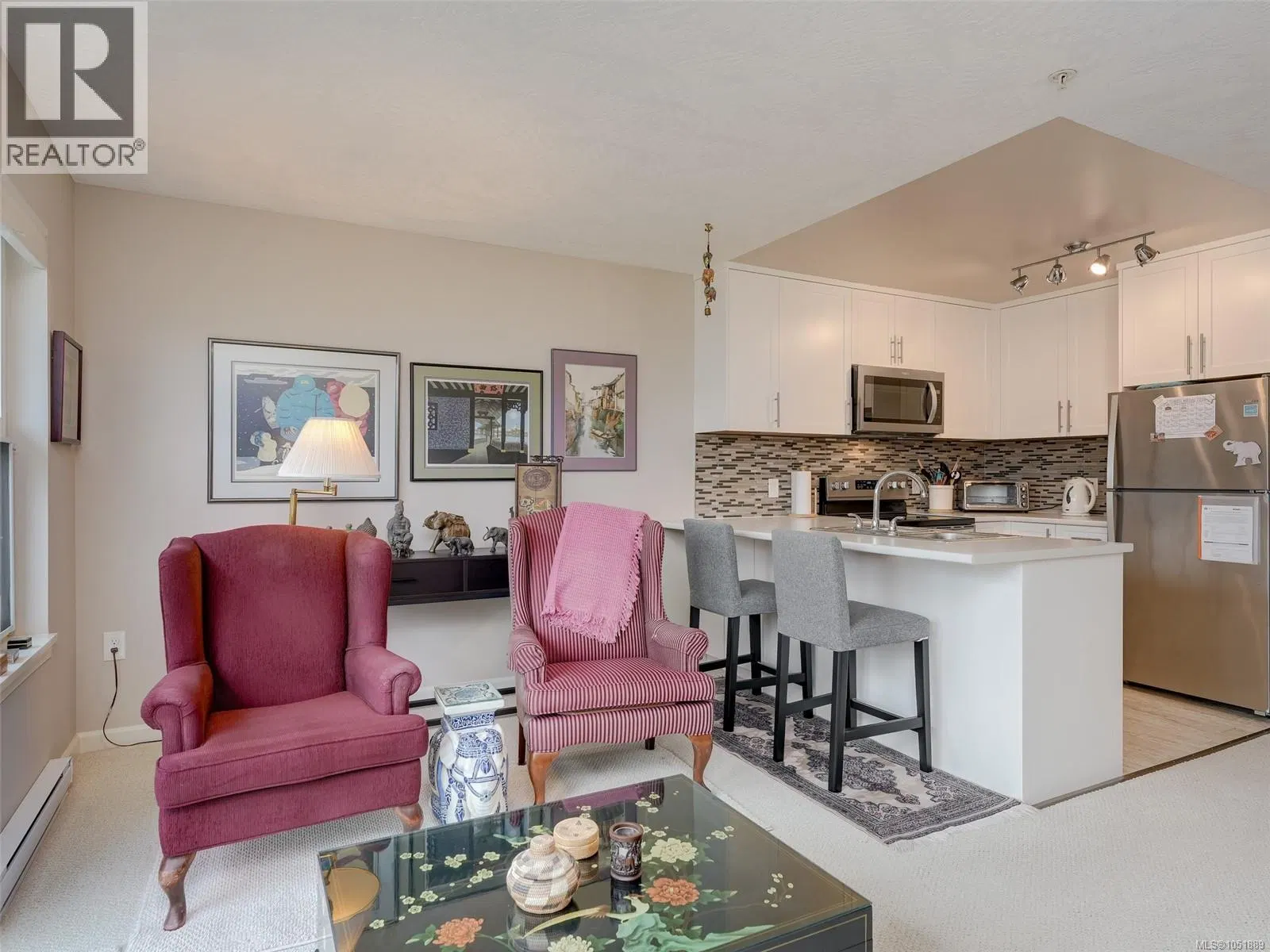Photo 5 of 30 at #316 – 1485 Garnet Road